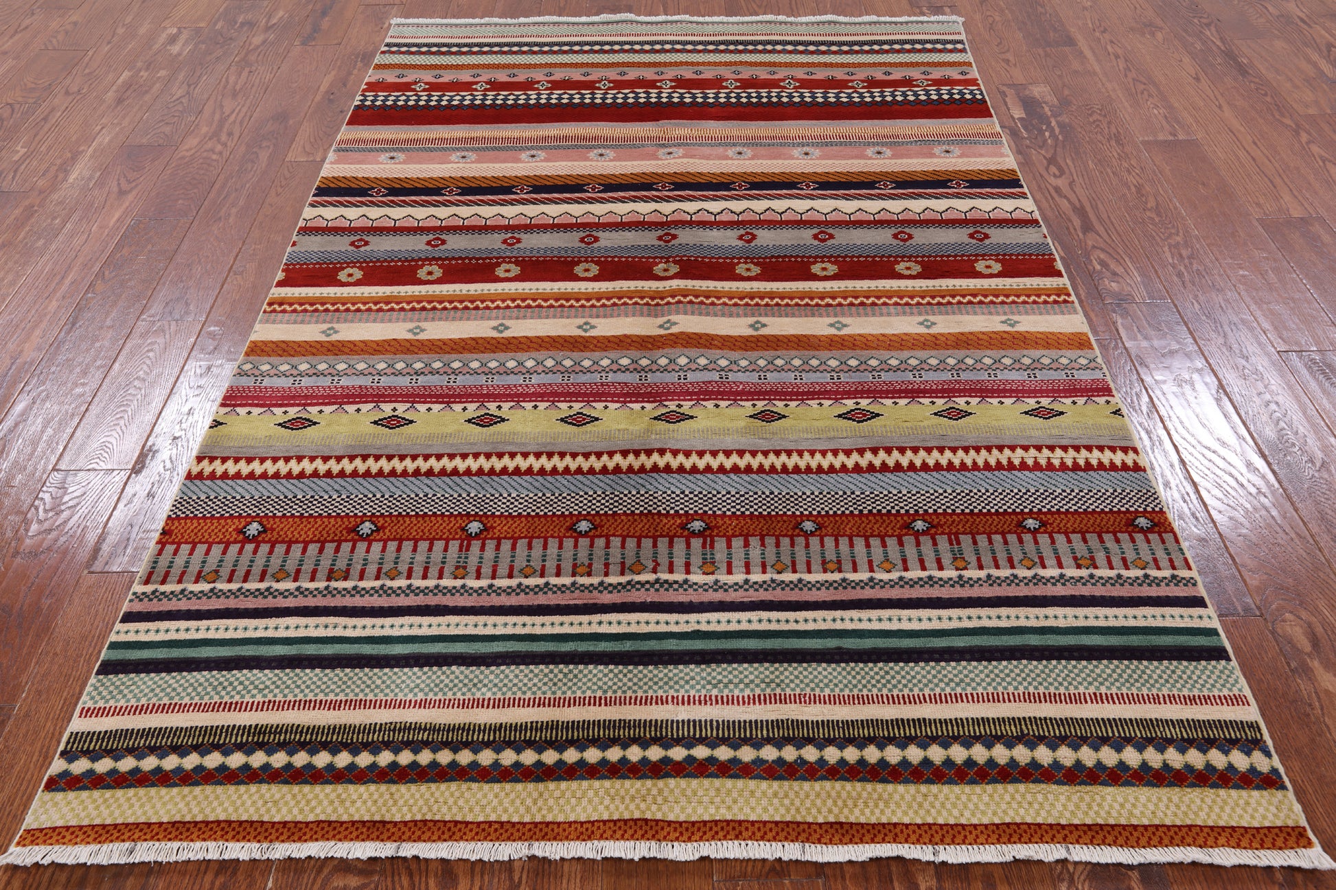 Tribal Gabbeh Handmade Wool Rug - 5' 0" X 7' 6" - Golden Nile