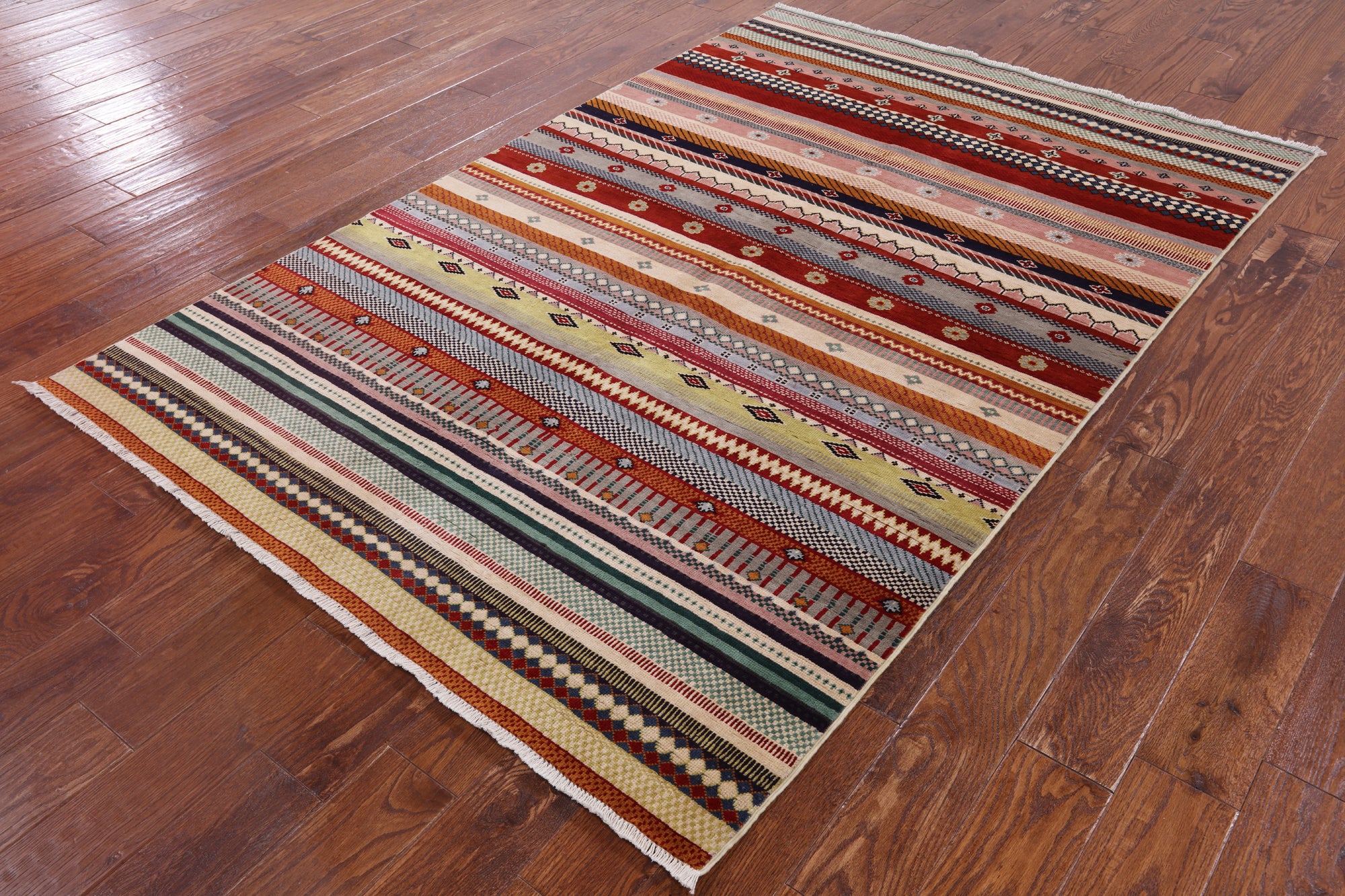 Tribal Gabbeh Handmade Wool Rug - 5' 0" X 7' 6" - Golden Nile