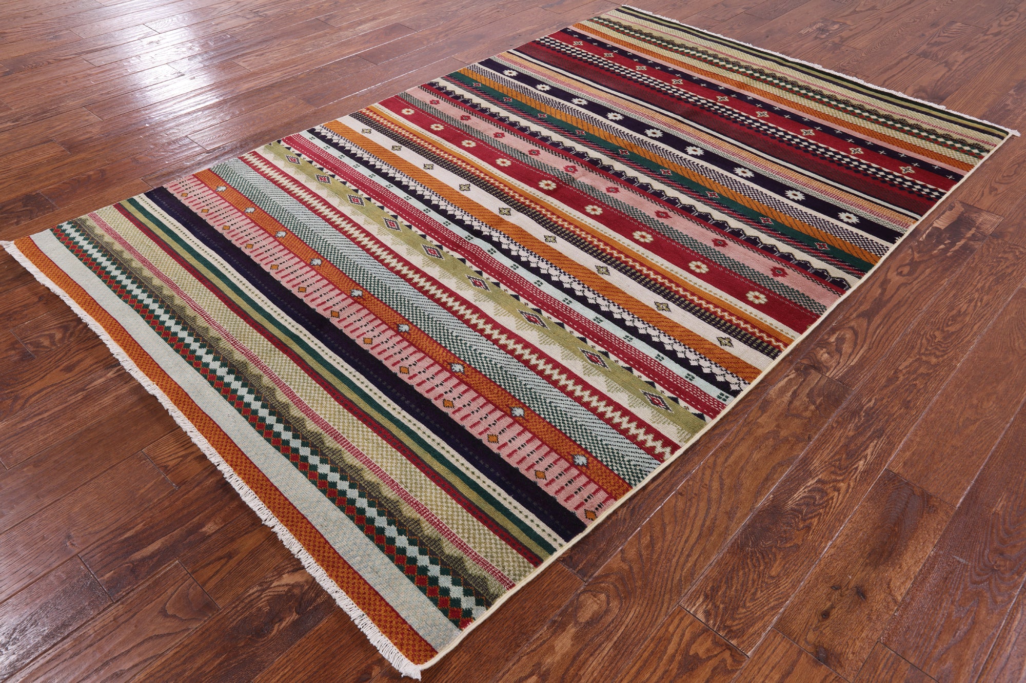 Persian Gabbeh Handmade Wool Rug - 5' 0" X 7' 9" - Golden Nile
