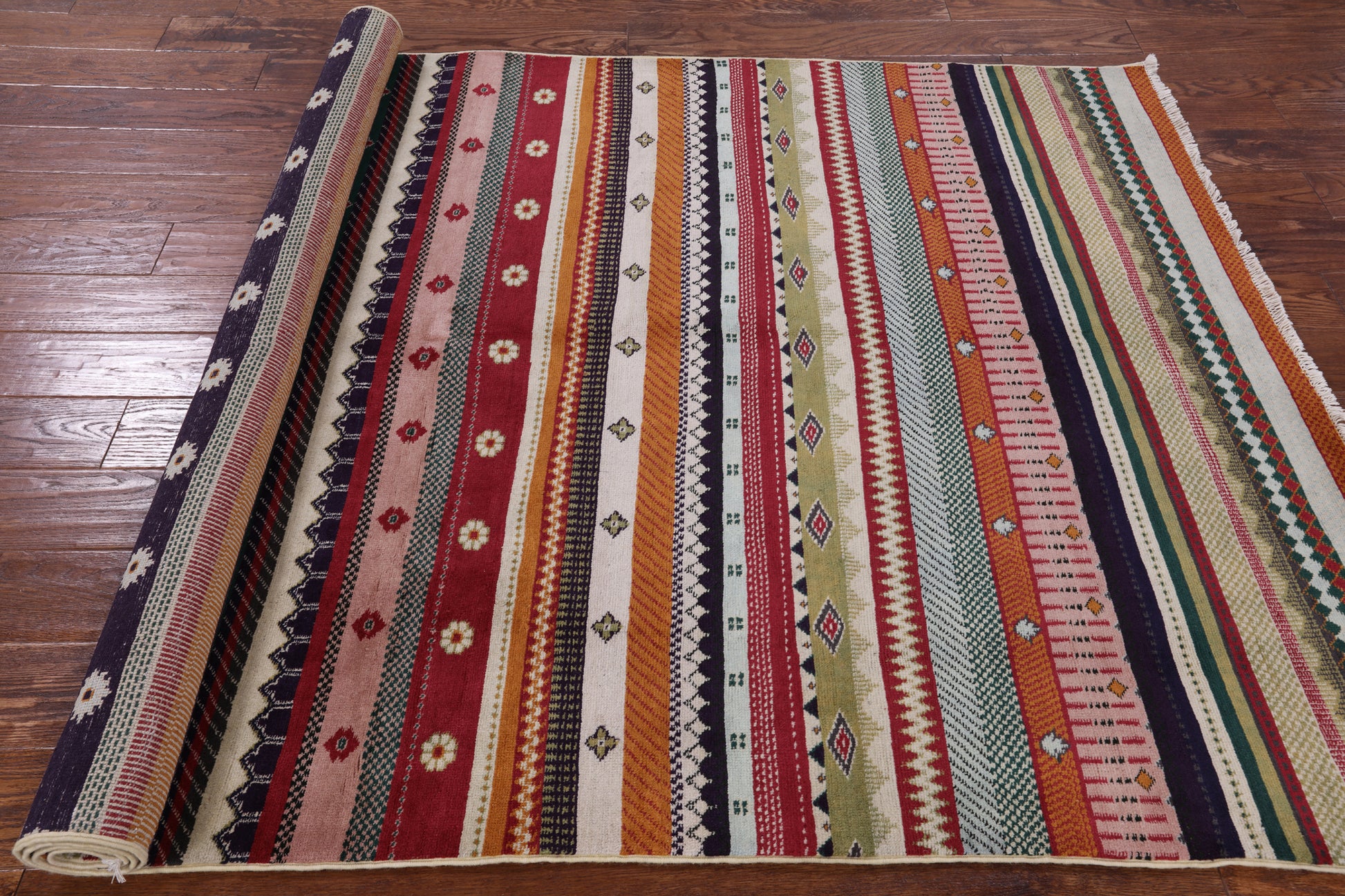 Persian Gabbeh Handmade Wool Rug - 5' 0" X 7' 9" - Golden Nile