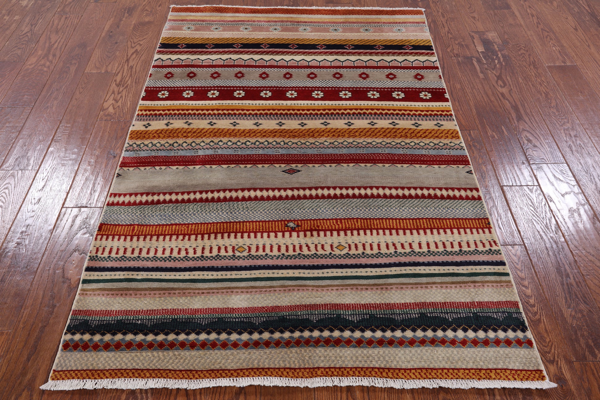 Tribal Gabbeh Handmade Wool Rug - 4' 0" X 6' 0" - Golden Nile