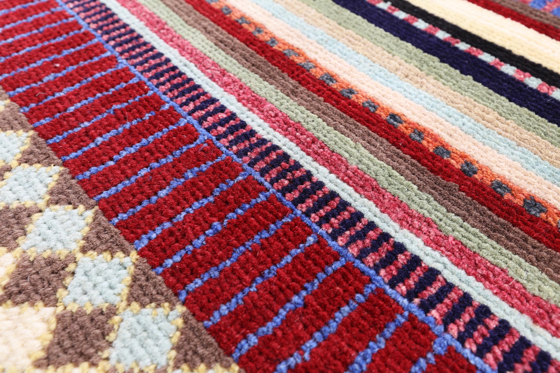 Tribal Persian Gabbeh Hand Knotted Wool Rug - 4' 0" X 6' 1" - Golden Nile