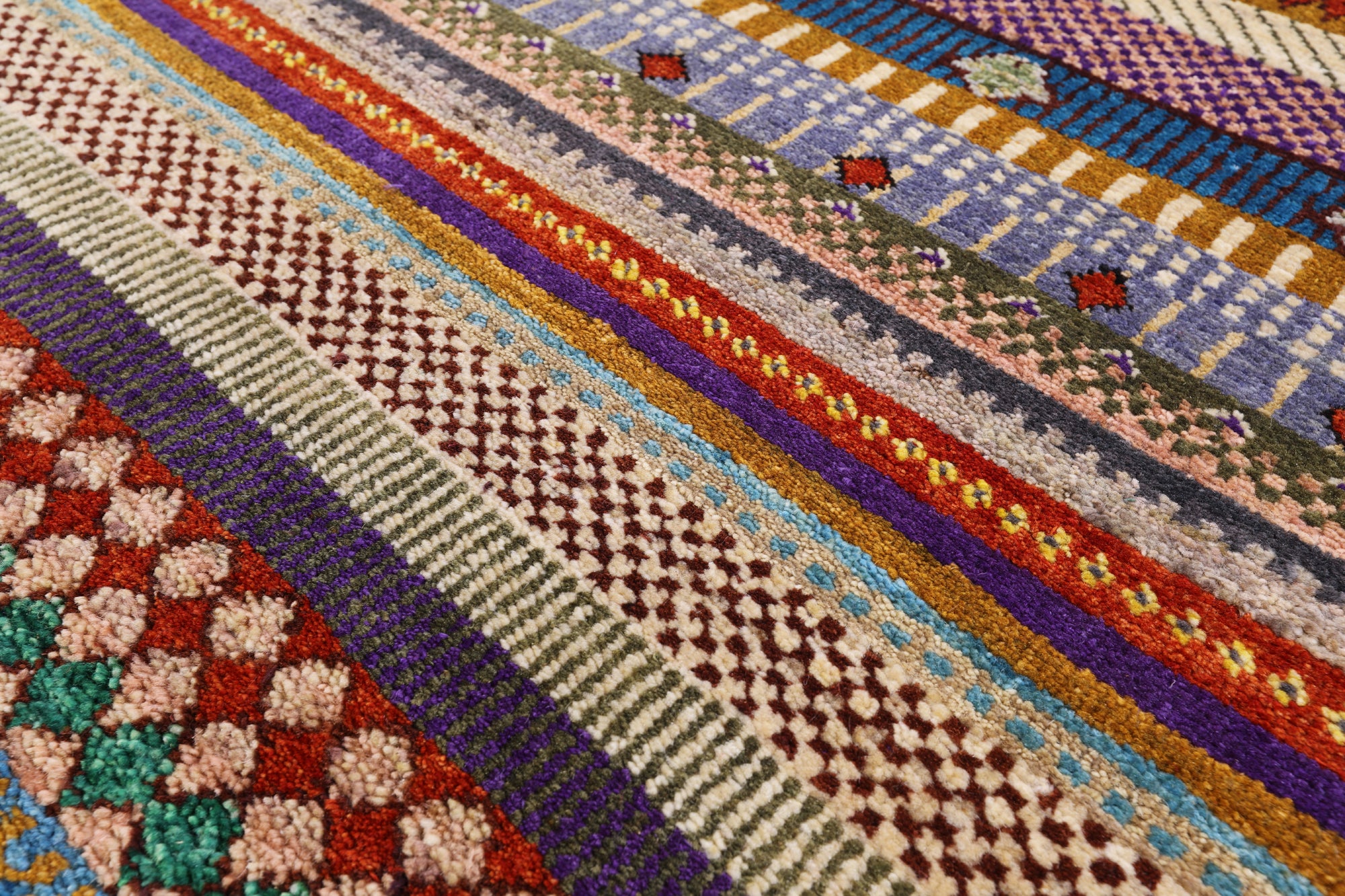 Tribal Persian Gabbeh Handmade Wool Rug - 4' 0" X 6' 3" - Golden Nile