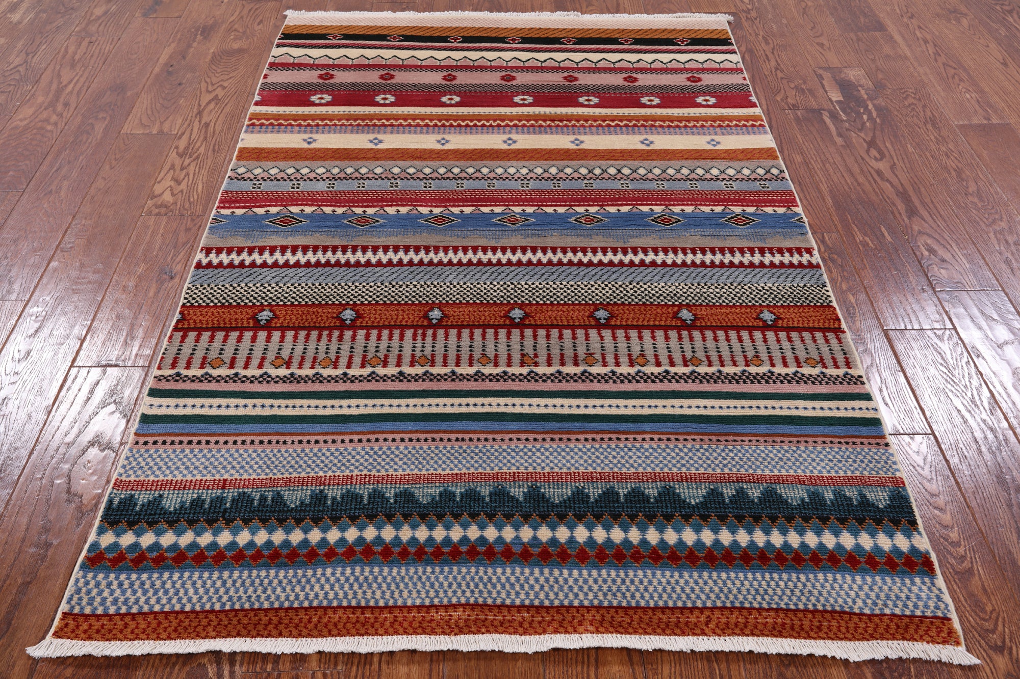 Persian Gabbeh Hand Knotted Wool Rug - 4' 0" X 6' 1" - Golden Nile