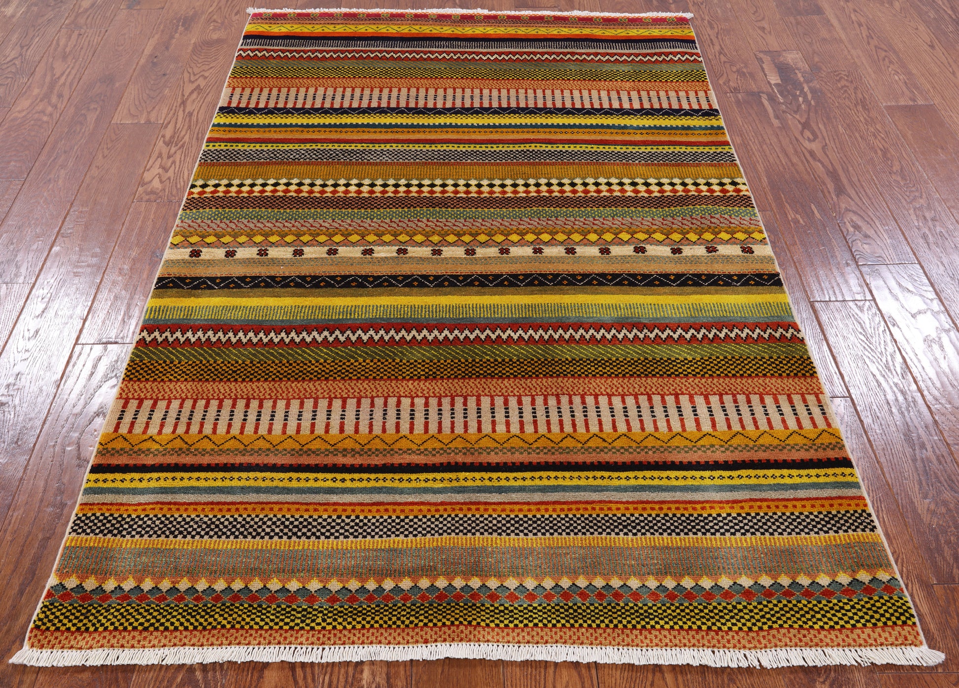 Persian Gabbeh Hand Knotted Wool Rug - 4' 2" X 6' 3" - Golden Nile