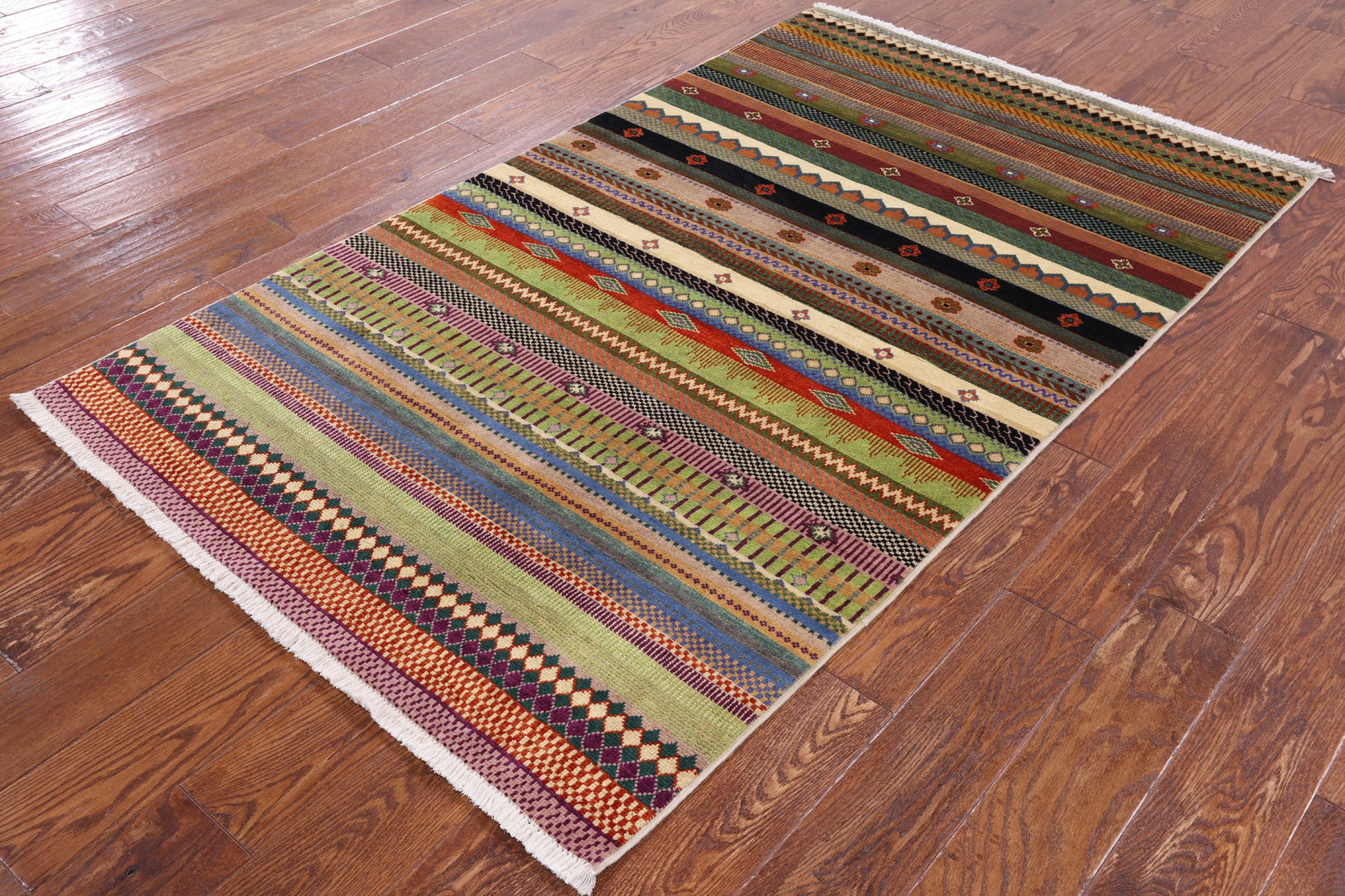 Persian Gabbeh Handmade Wool Rug - 3' 8" X 6' 1" - Golden Nile