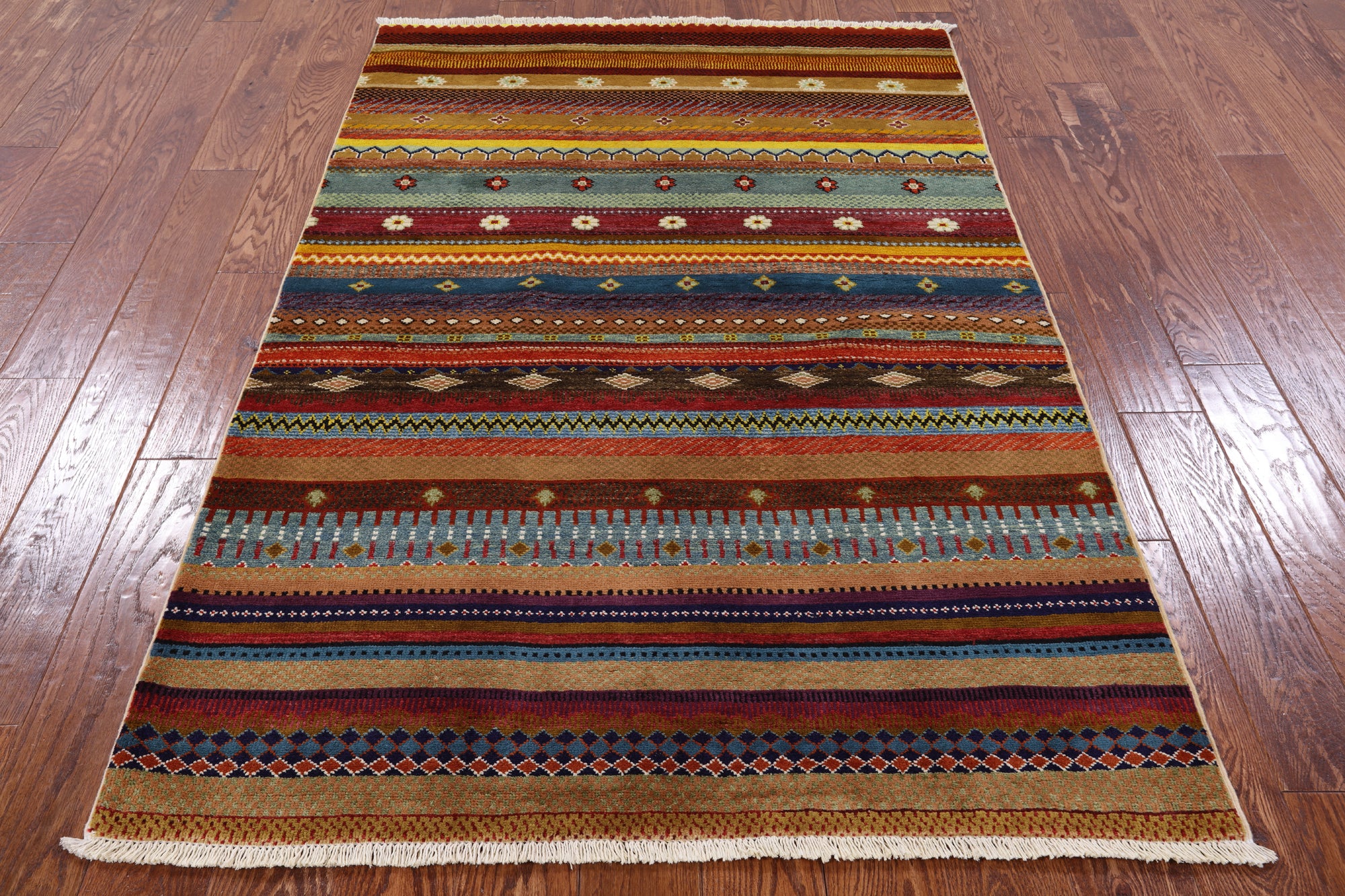 Persian Gabbeh Hand-Knotted Wool Rug - 4' 1" X 6' 3" - Golden Nile
