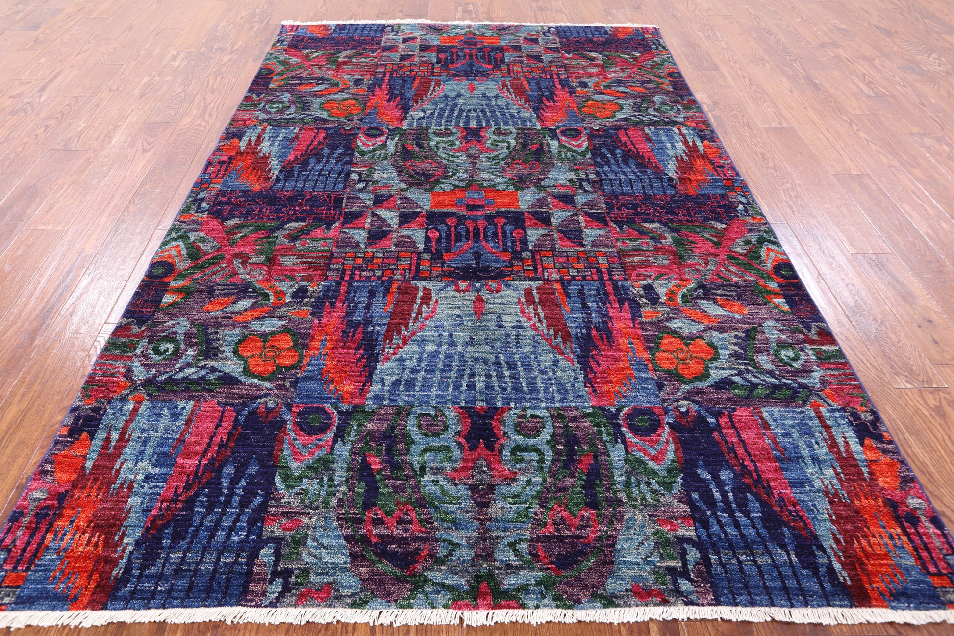 William Morris Hand Knotted Wool Area Rug - 5' 11" X 8' 9" - Golden Nile