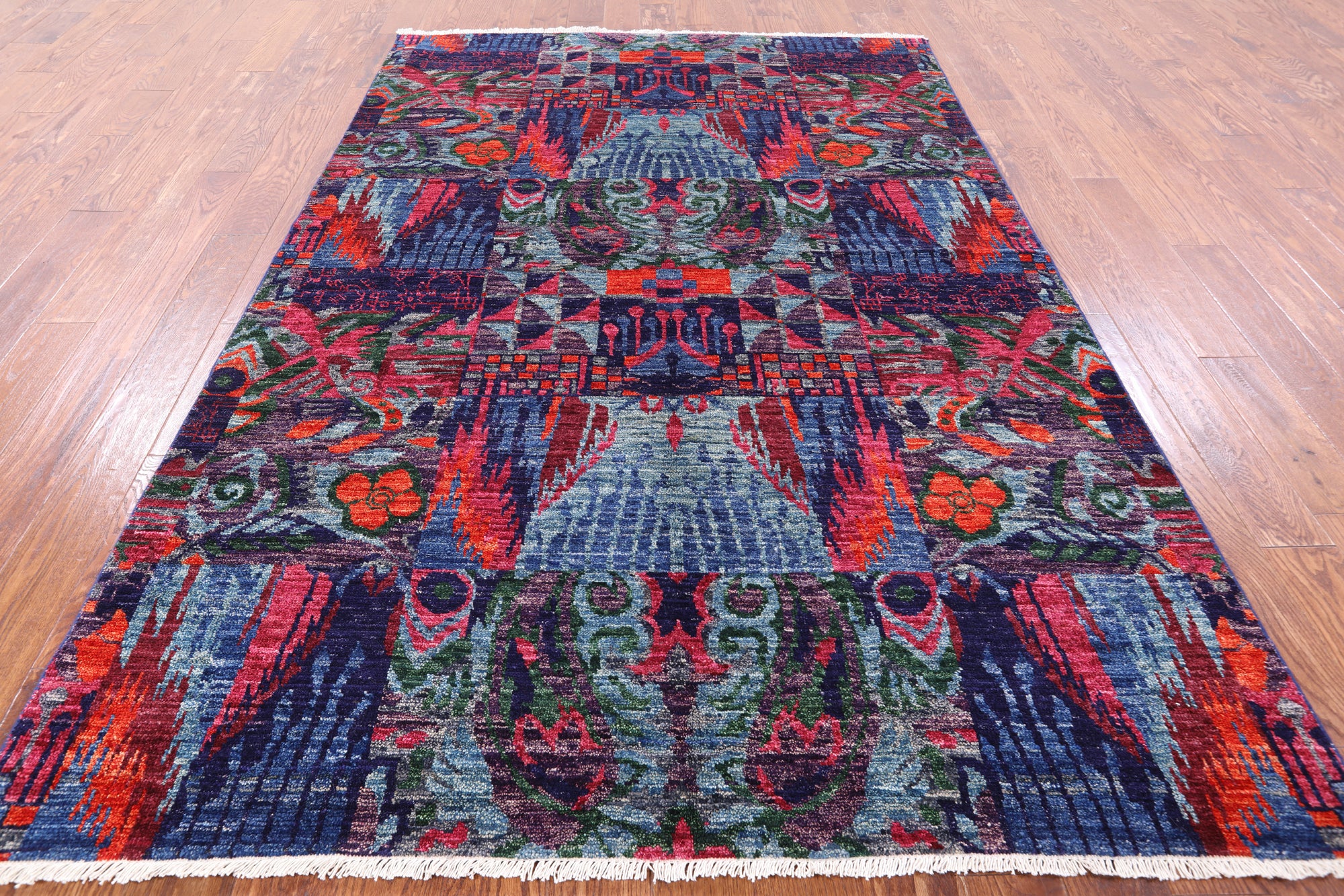 William Morris Hand Knotted Wool Area Rug - 5' 11" X 8' 9" - Golden Nile