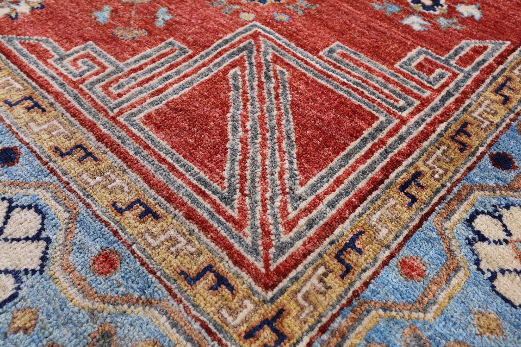 Red Fine Serapi Handmade Wool Rug - 4' 11" X 6' 11" - Golden Nile