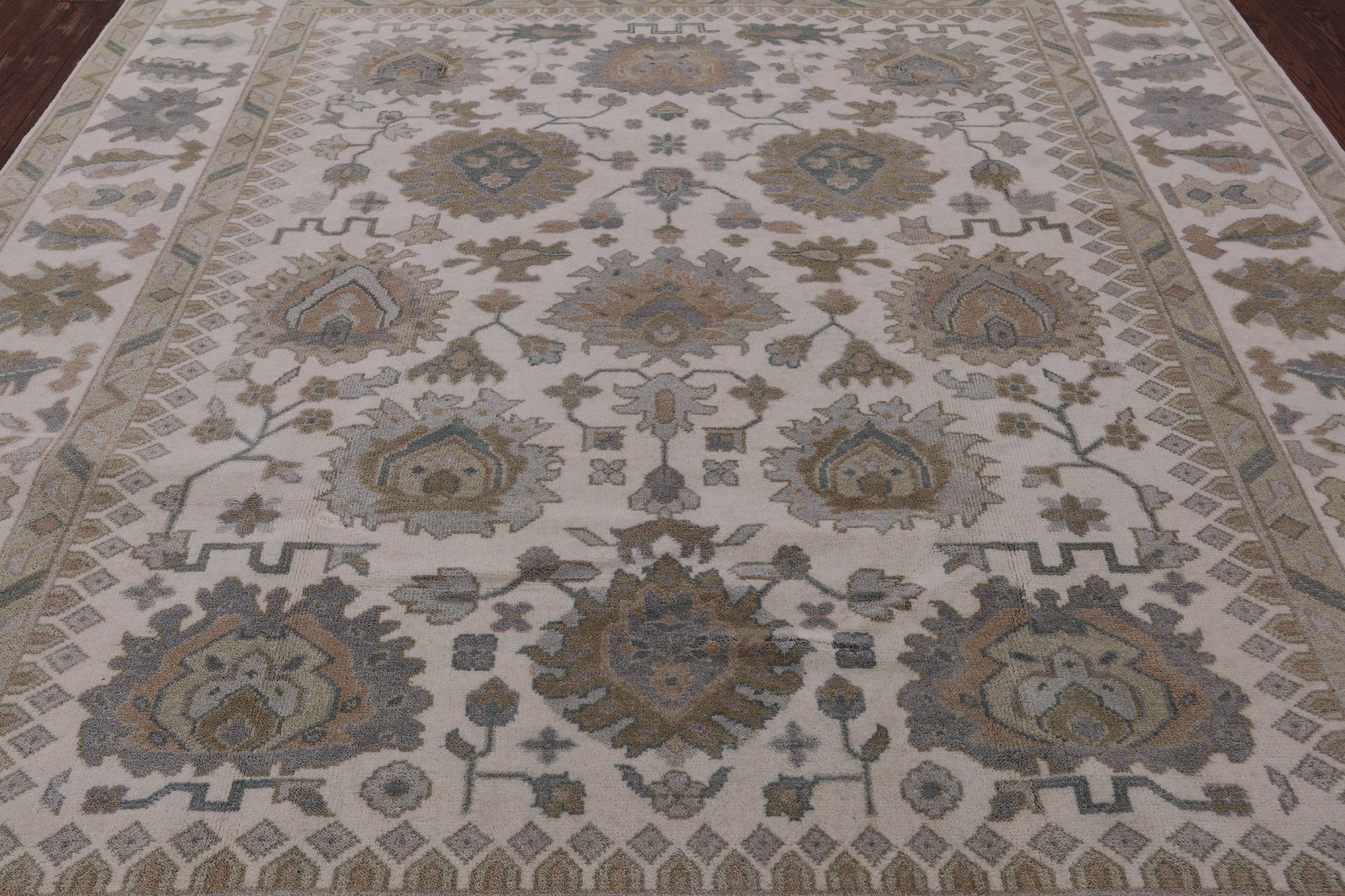Ivory Turkish Oushak Handmade Wool Area Rug - 8' 0" X 10' 1" - Golden Nile