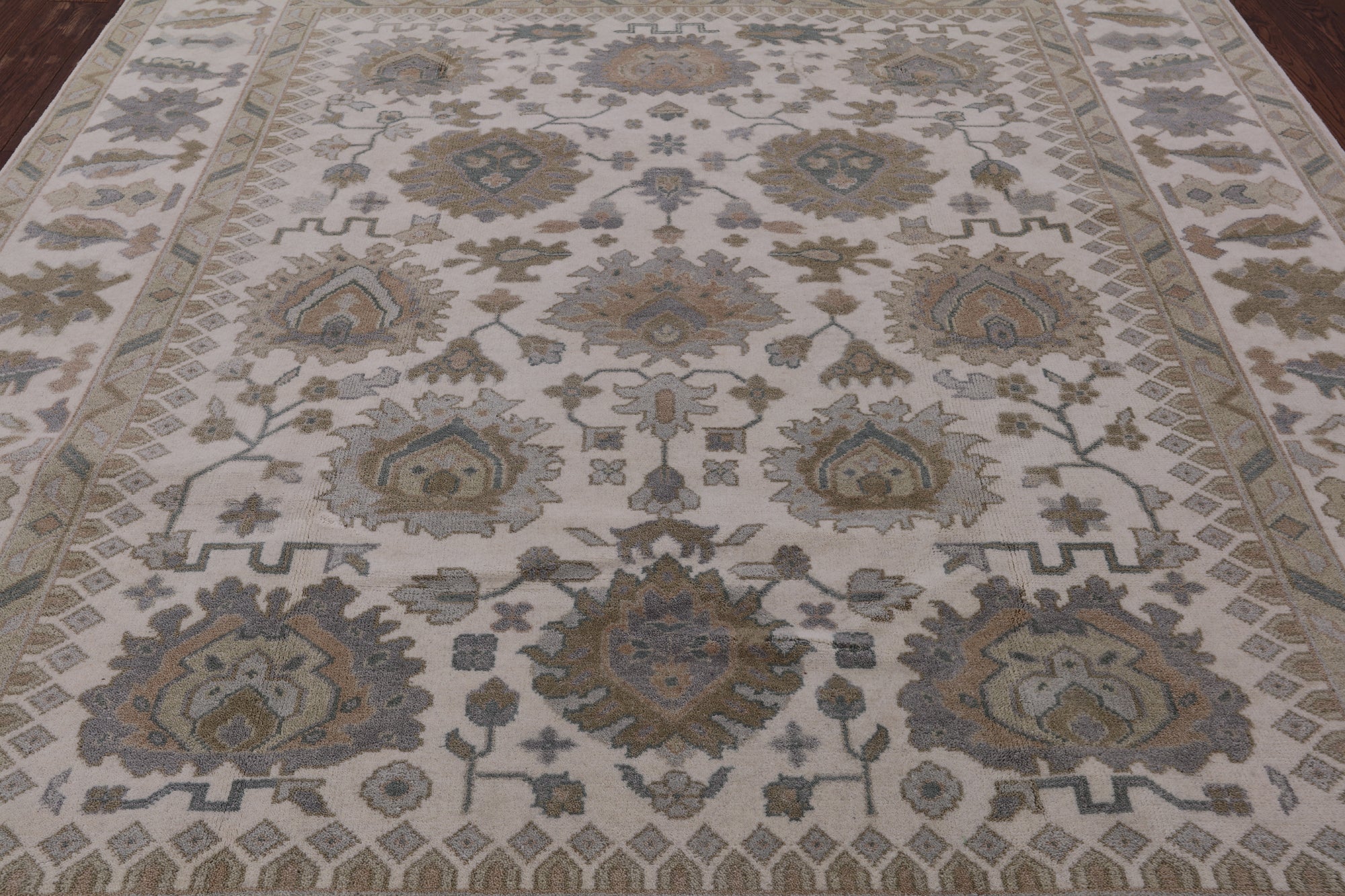 Ivory Turkish Oushak Handmade Wool Area Rug - 8' 0" X 10' 1" - Golden Nile