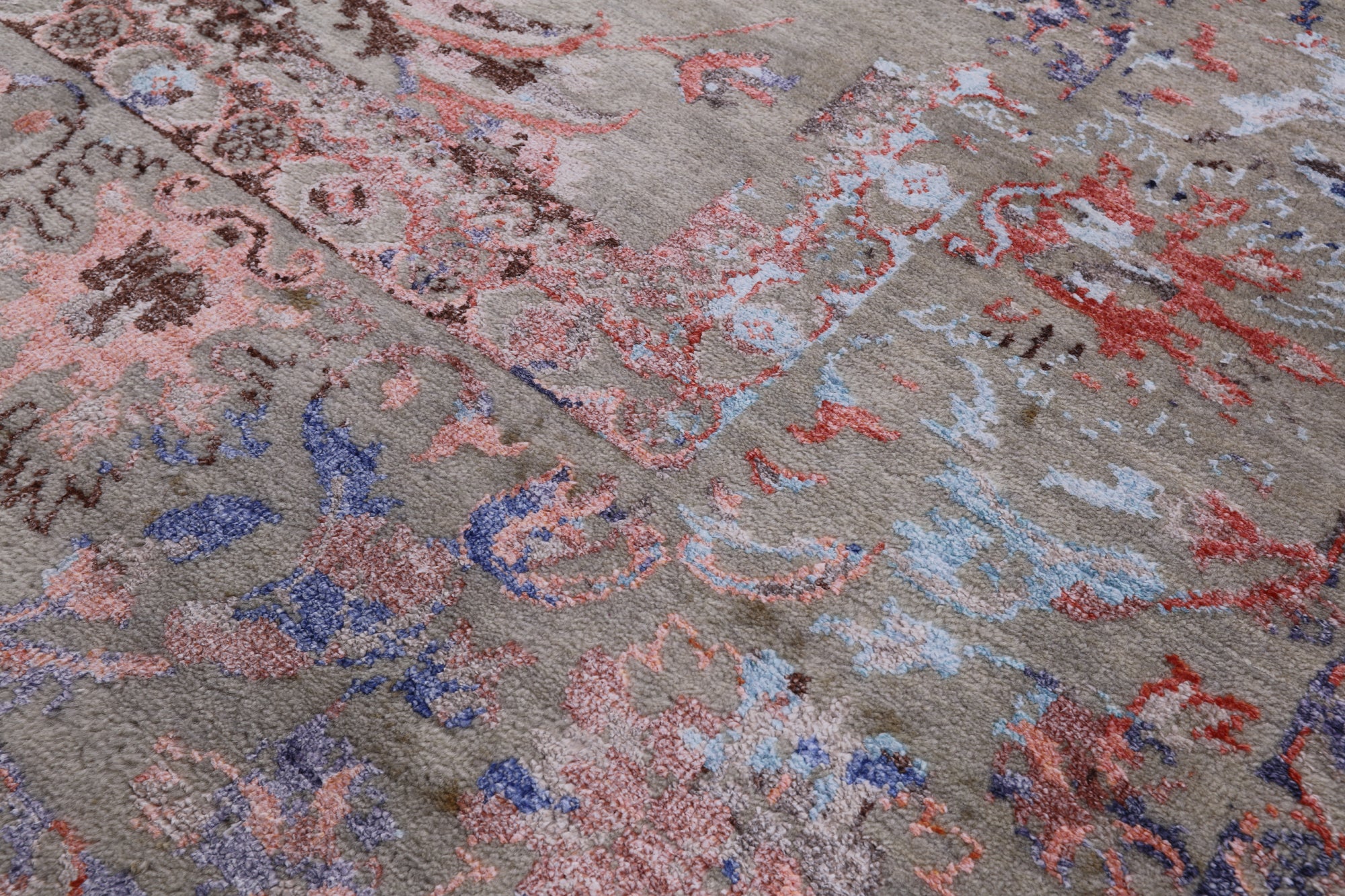 Persian Handmade Wool & Silk Area Rug - 8' 1" X 10' 2" - Golden Nile