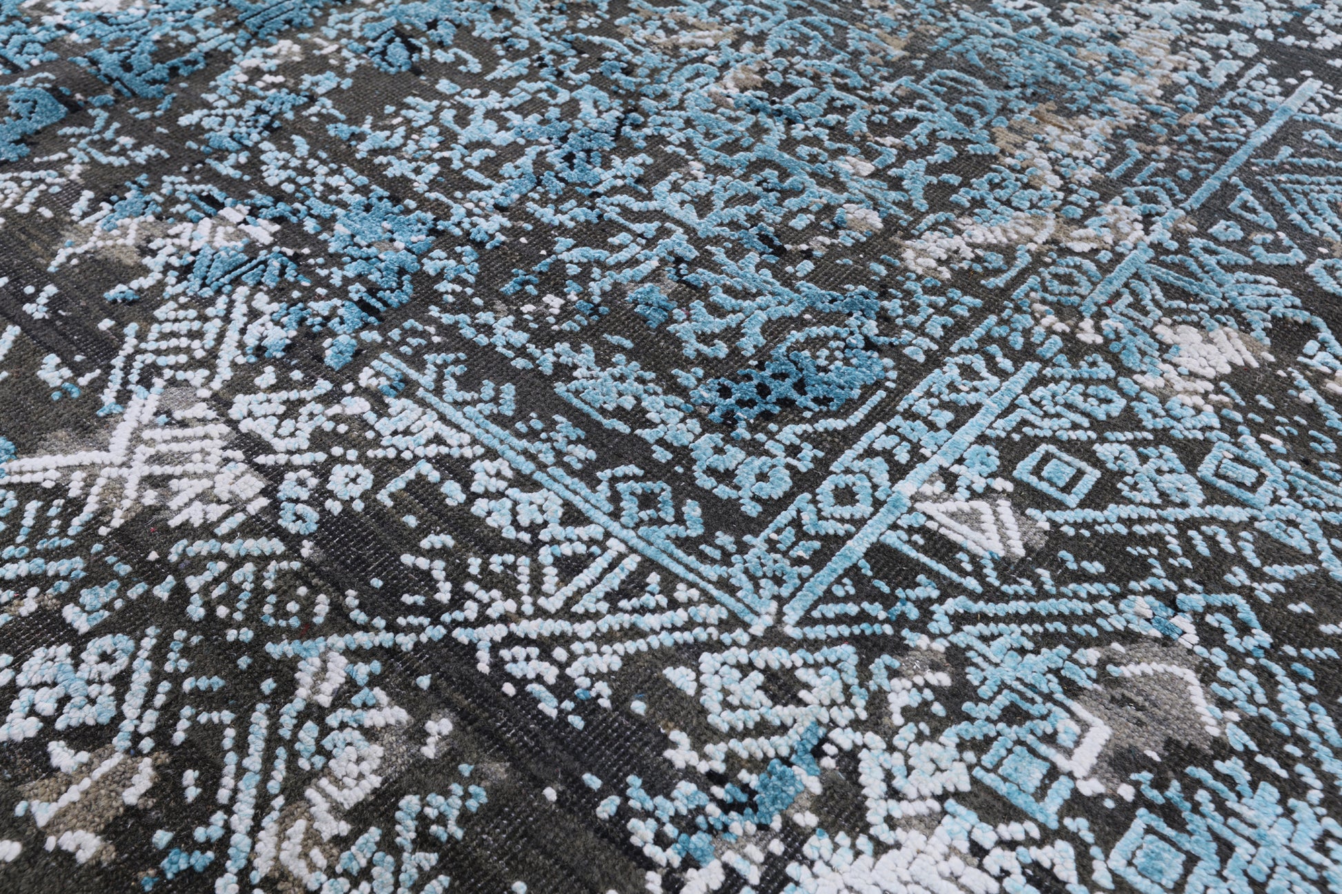 8' X 10' Pure Silk With Oxidized Wool Abstract Design Rug - Golden Nile