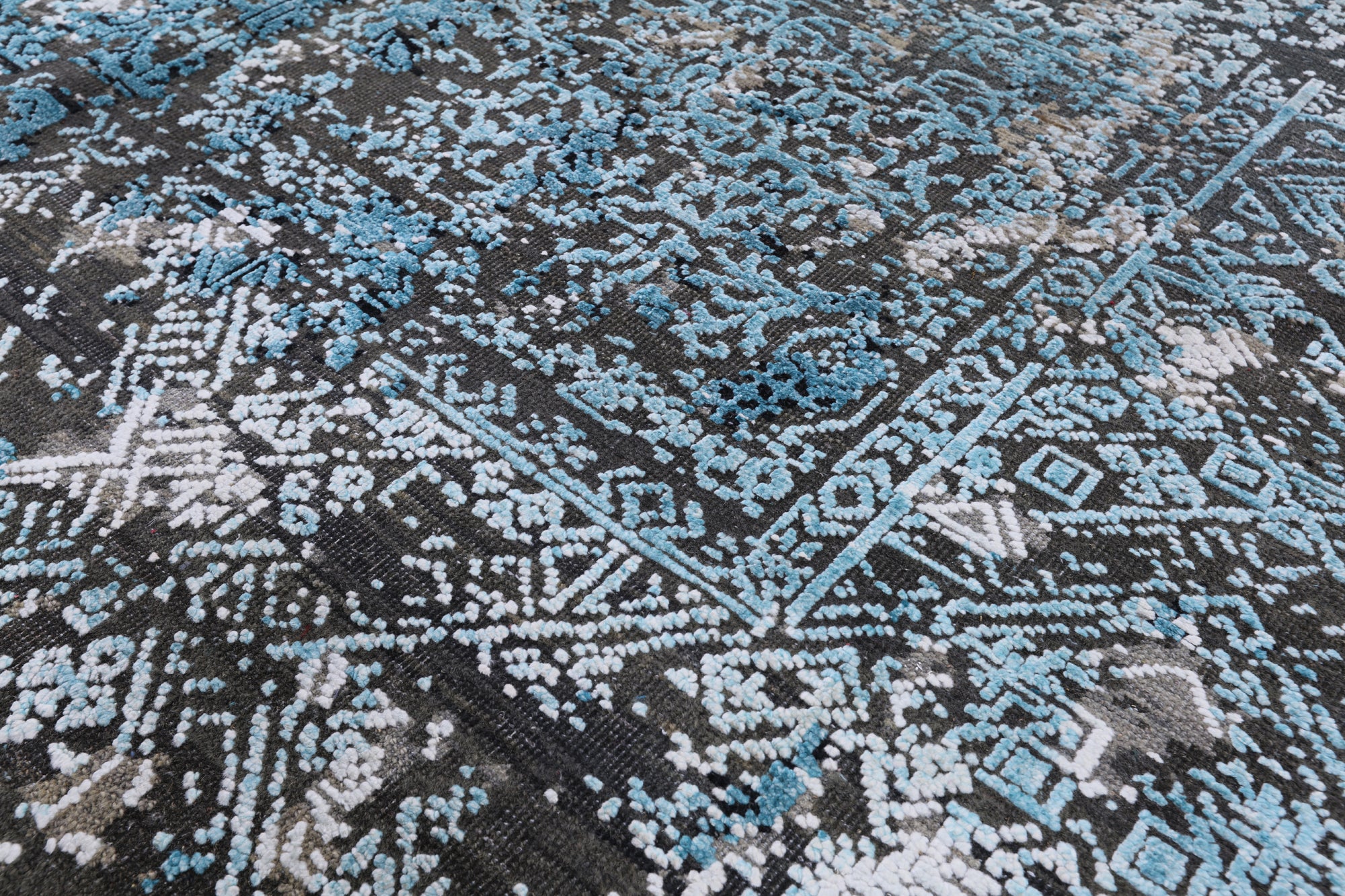 8' X 10' Pure Silk With Oxidized Wool Abstract Design Rug - Golden Nile