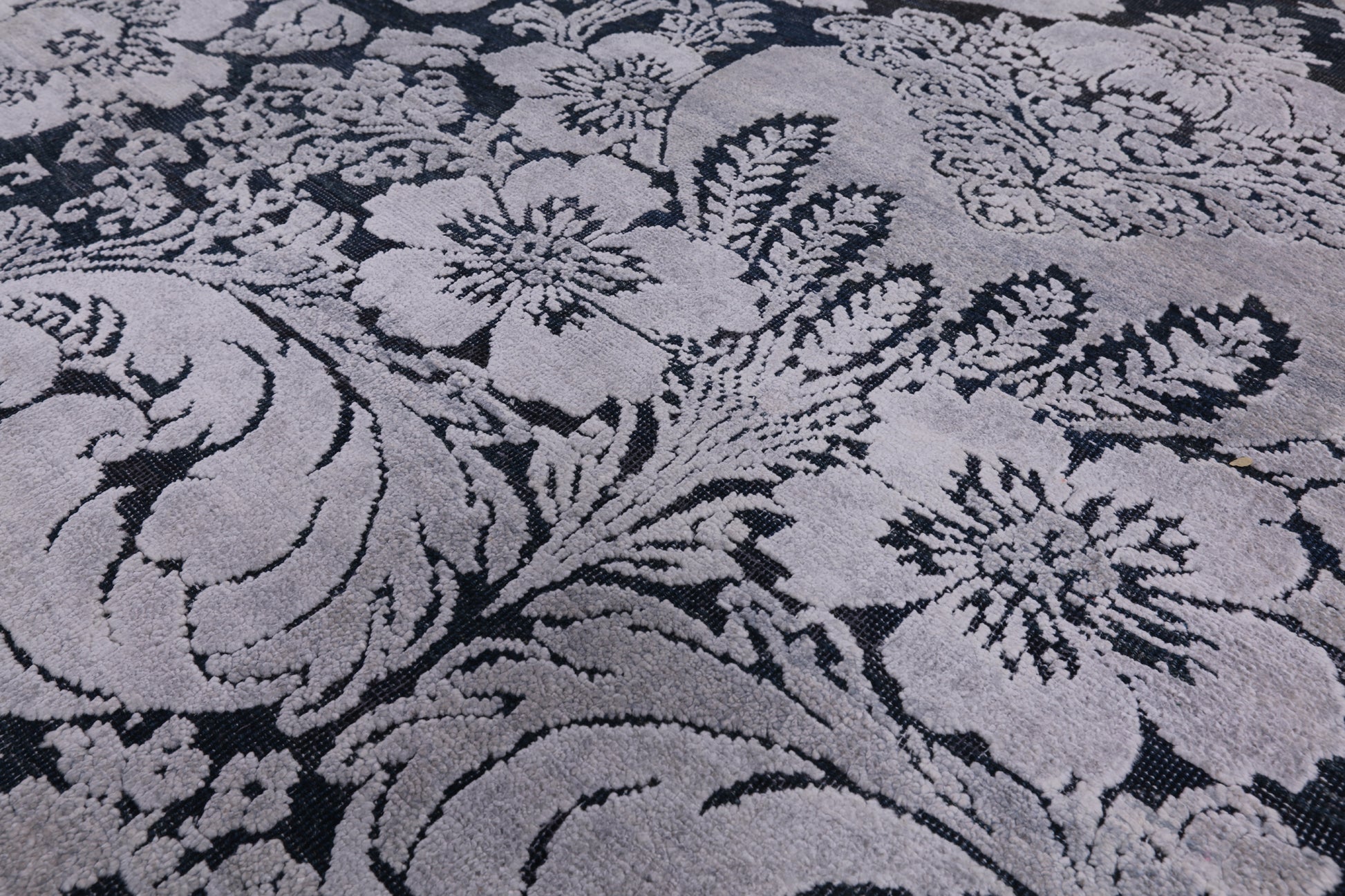 8' X 10' Pure Silk With Oxidized Wool Hand Knotted Rug - Golden Nile