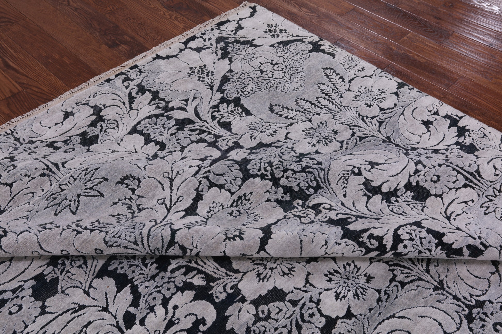 8' X 10' Pure Silk With Oxidized Wool Hand Knotted Rug - Golden Nile
