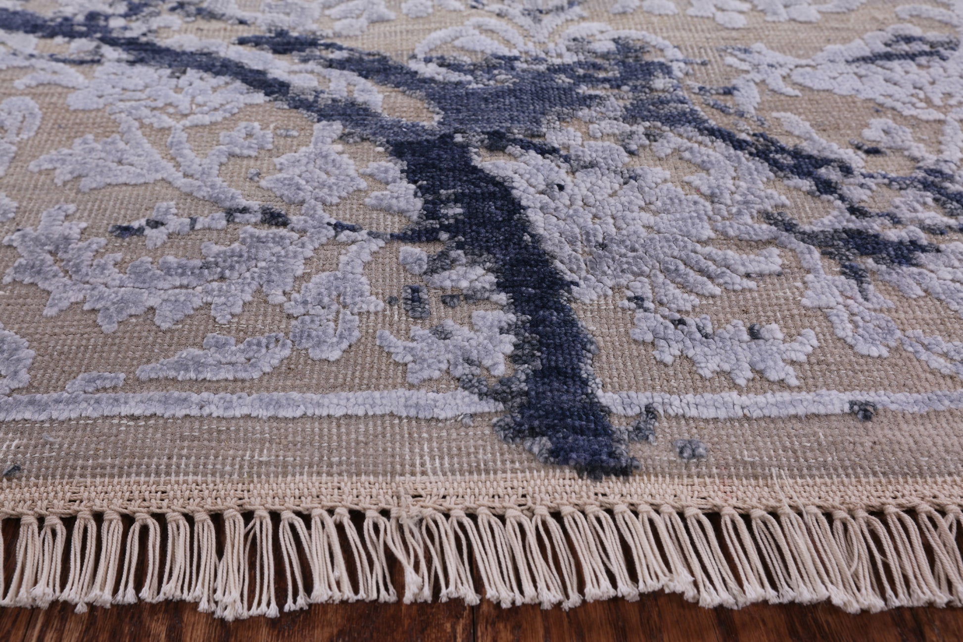 8' X 10' Pure Silk With Oxidized Wool Rug - Golden Nile