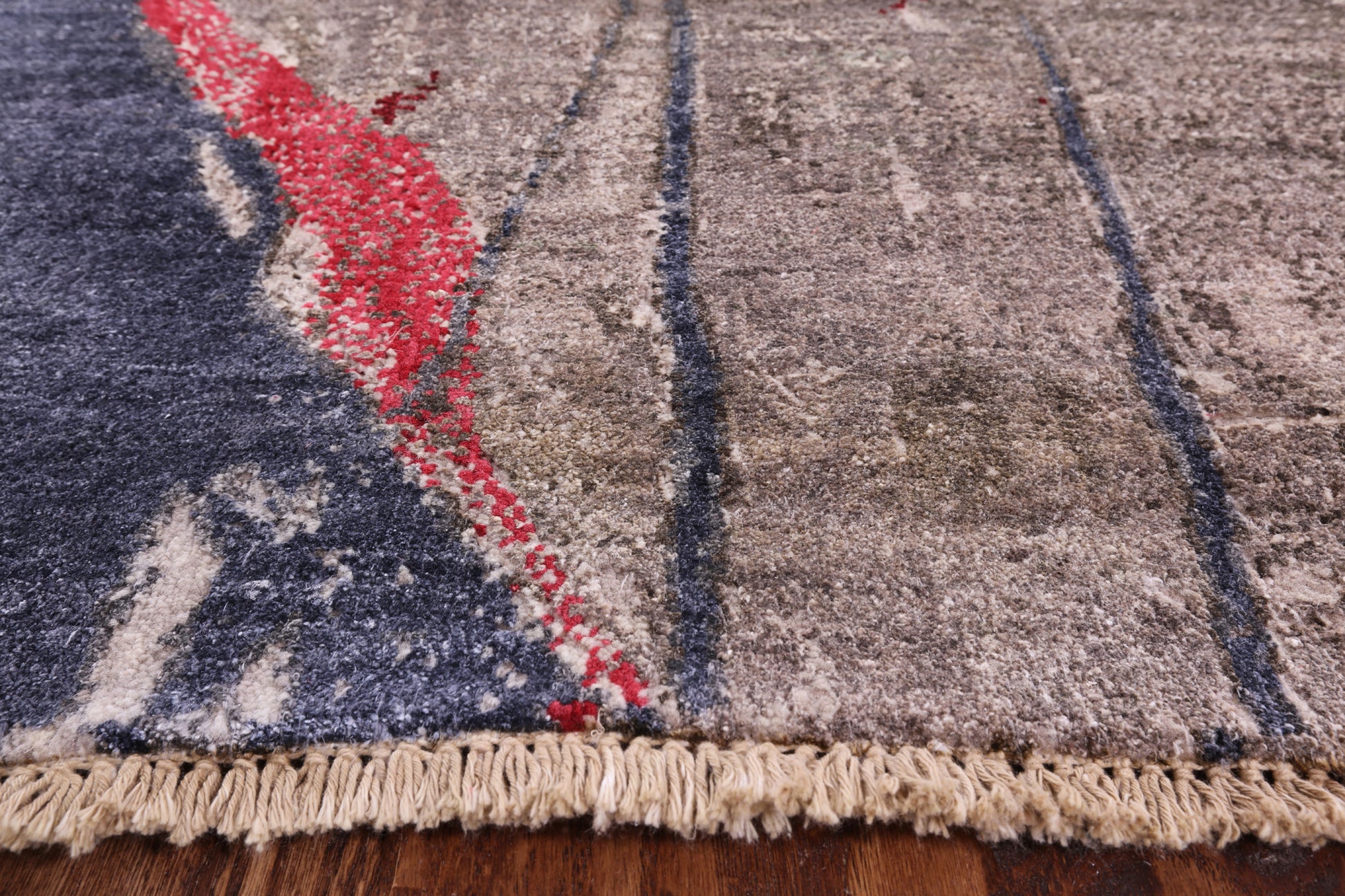 Trumpet Player Design Modern Hand Knotted Wool & Silk Rug - 7' 11" X 10' 4" - Golden Nile
