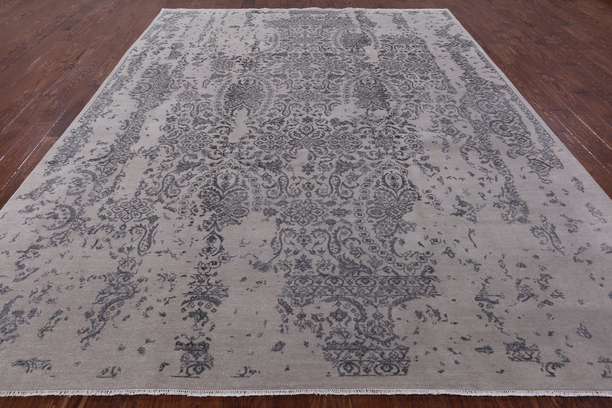 Grey Modern Wool & Silk Area Rug - 9' 0" X 11' 10" - Golden Nile
