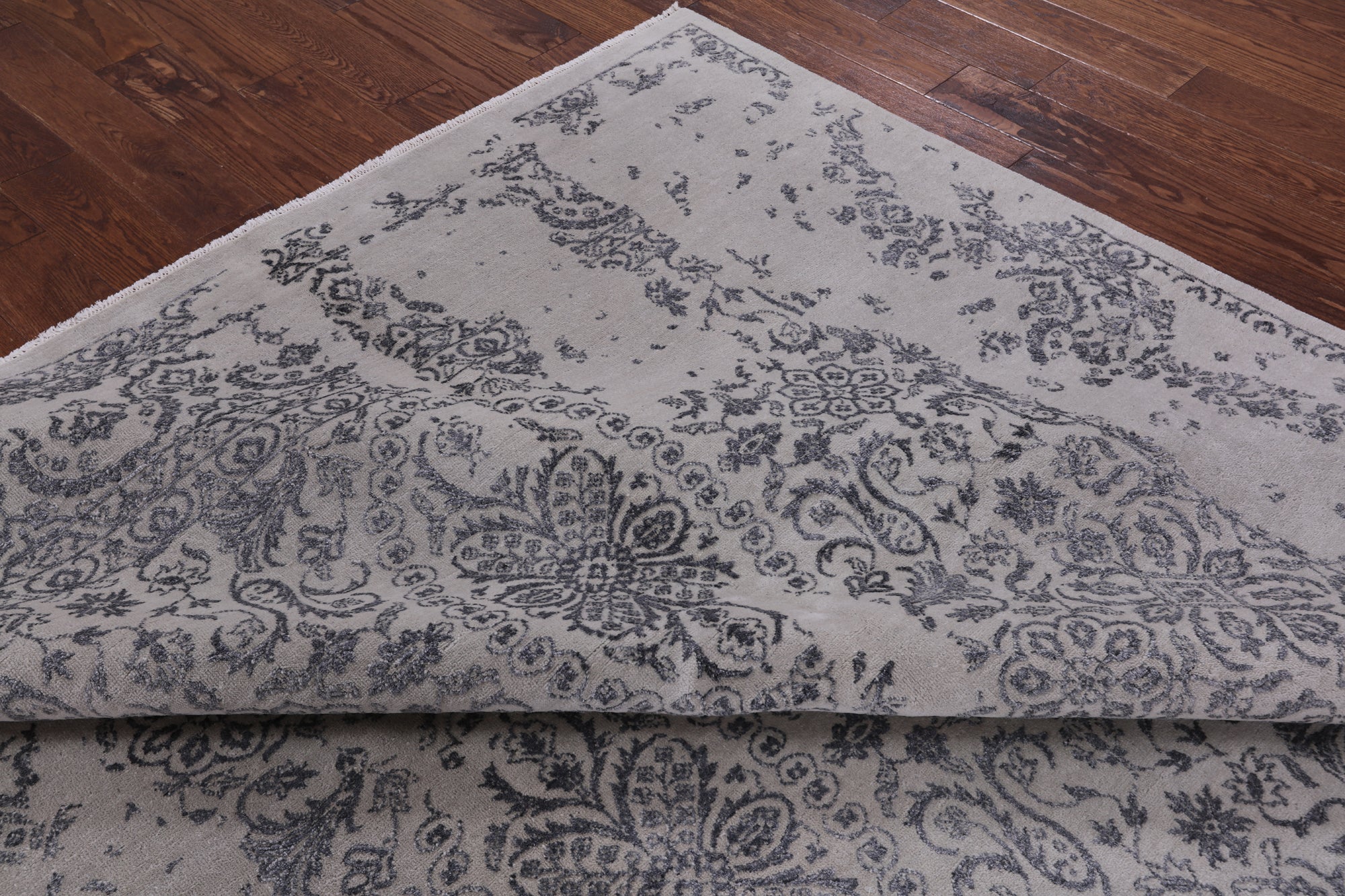 Grey Modern Wool & Silk Area Rug - 9' 0" X 11' 10" - Golden Nile