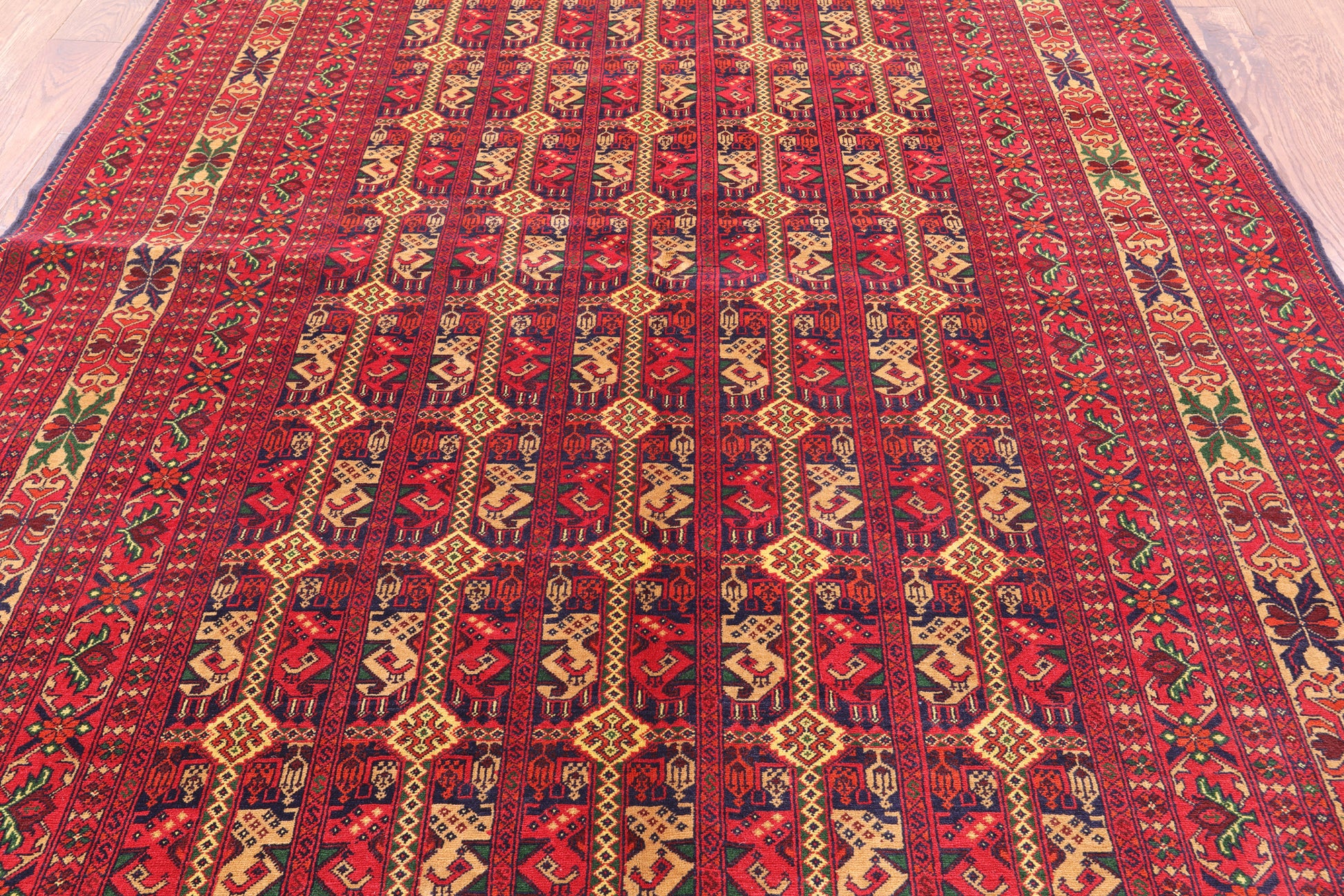 Persian Tribal Handmade Wool Area Rug - 6' 4" X 9' 4" - Golden Nile
