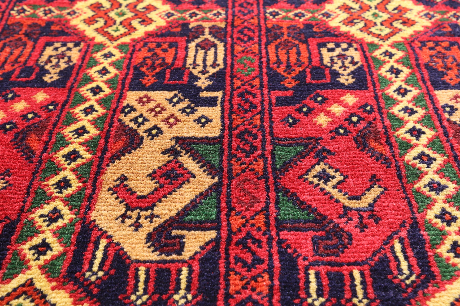 Persian Tribal Handmade Wool Area Rug - 6' 4" X 9' 4" - Golden Nile