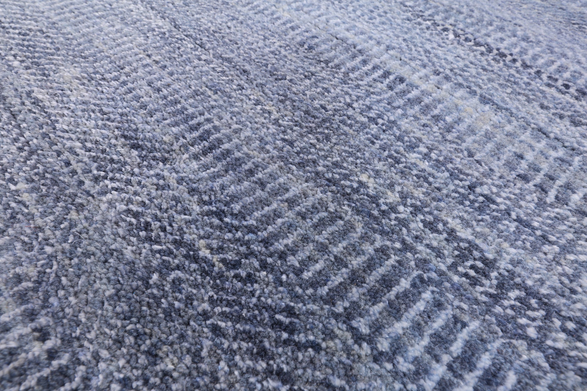 Grey Savannah Grass Handmade Wool & Silk Area Rug - 5' 11" X 9' 1" - Golden Nile