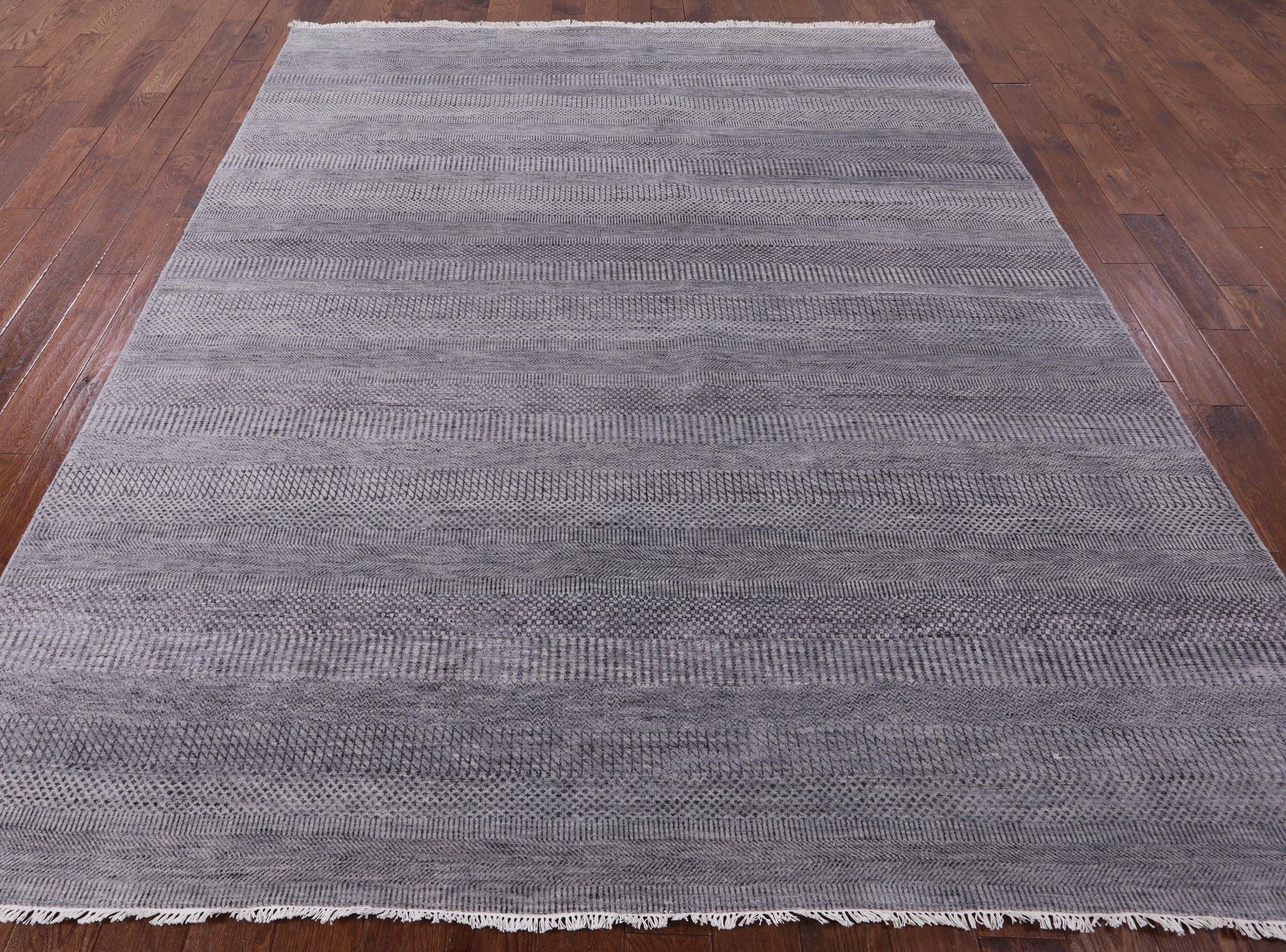 Grey Savannah Grass Handmade Wool & Silk Rug - 8' 0" X 10' 1" - Golden Nile