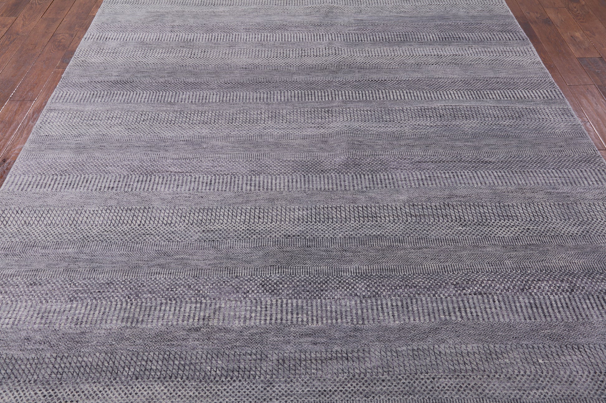 Grey Savannah Grass Handmade Wool & Silk Rug - 8' 0" X 10' 1" - Golden Nile