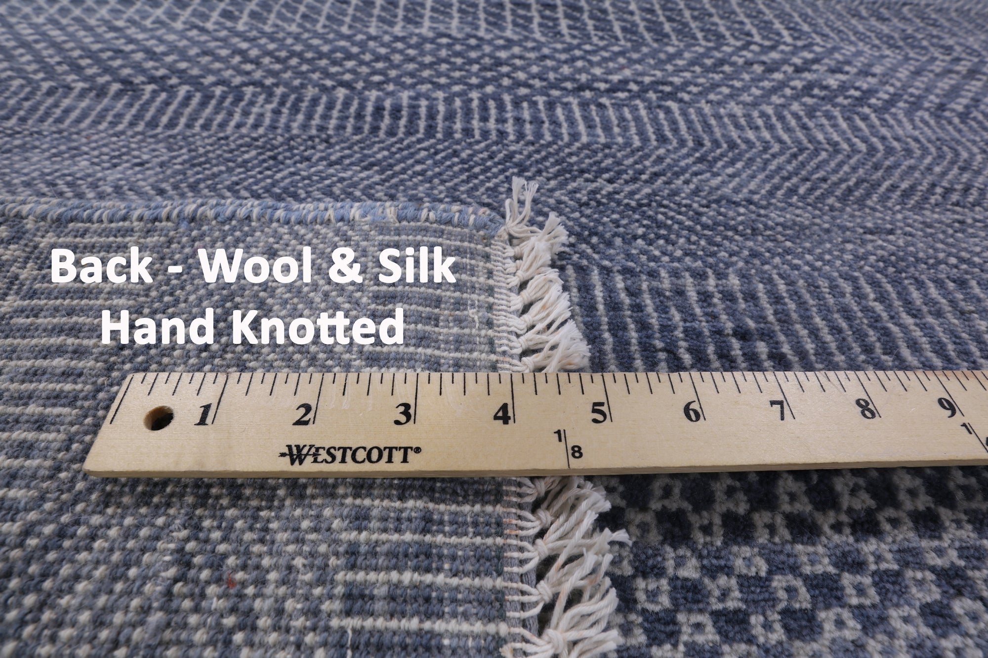 Savannah Grass Hand Knotted Wool & Silk Area Rug - 6' 1" X 9' 1" - Golden Nile