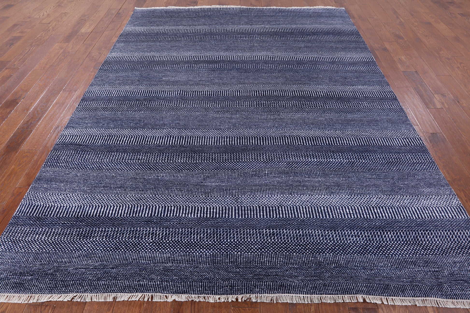 Blue Savannah Grass Handmade Wool & Silk Area Rug - 8' 0" X 10' 3" - Golden Nile