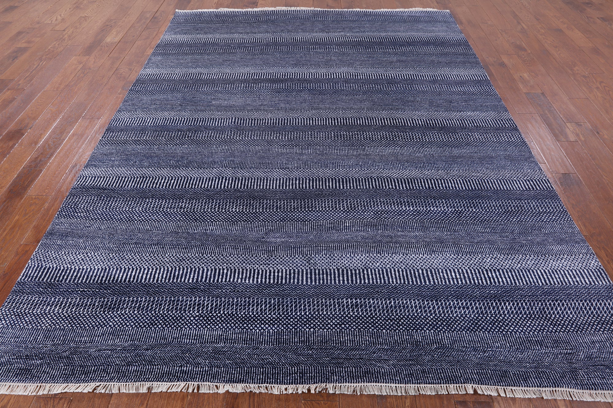 Blue Savannah Grass Handmade Wool & Silk Area Rug - 8' 0" X 10' 3" - Golden Nile