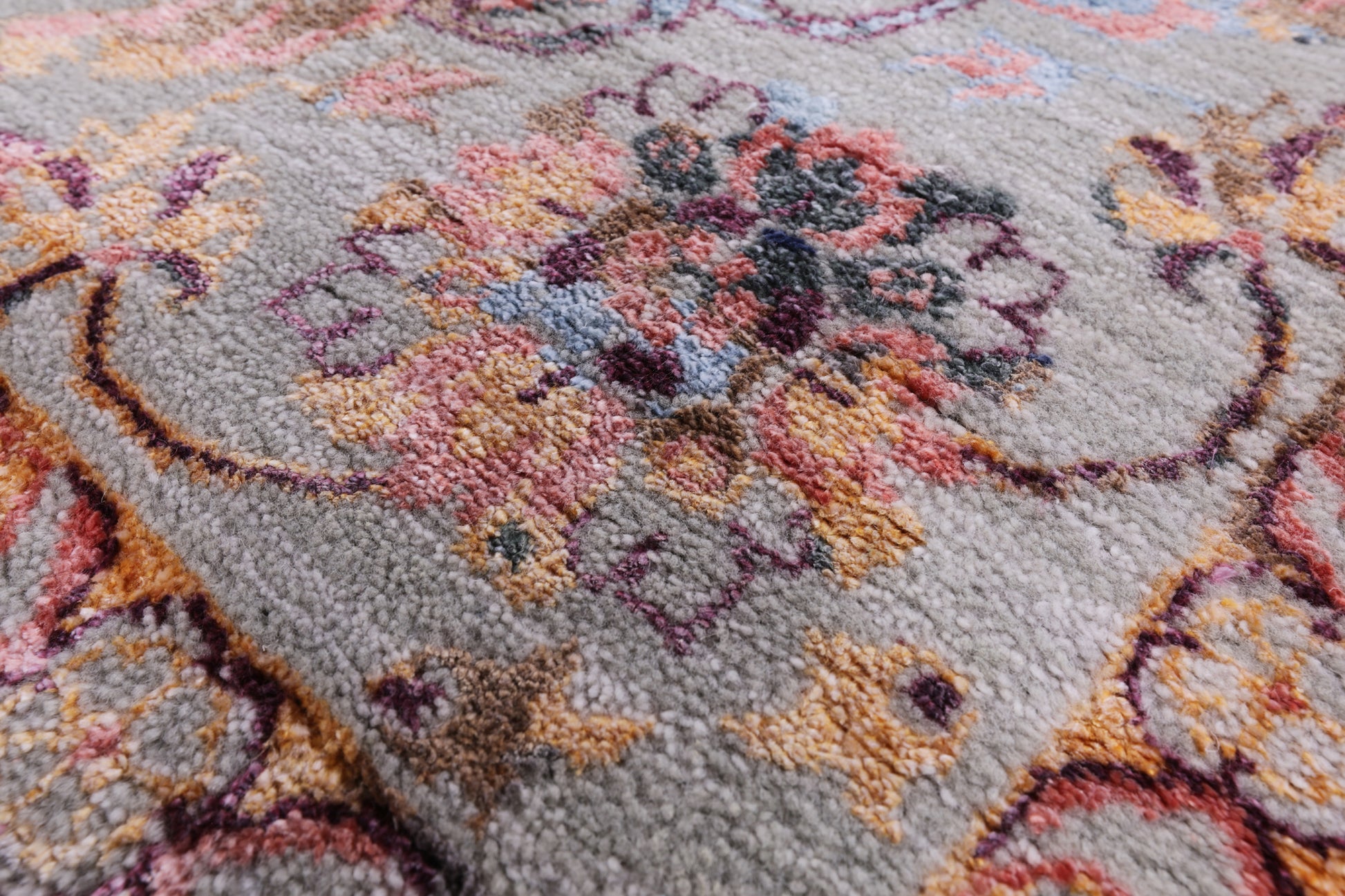 Grey Persian Wool & Silk Handmade Area Rug - 9' 0" X 12' 1" - Golden Nile