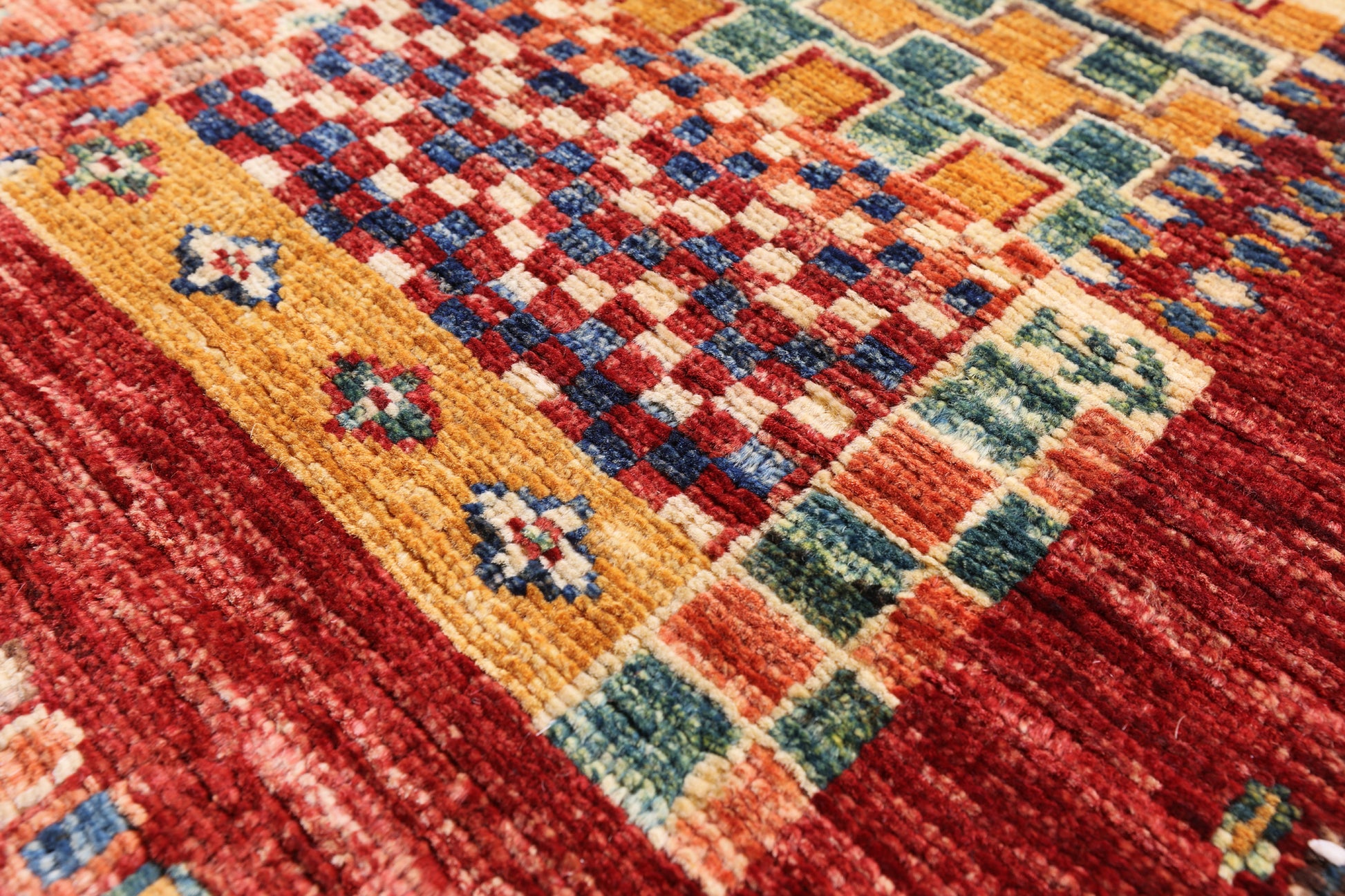 Tribal Persian Gabbeh Hand Knotted Wool Rug - 5' 6" X 7' 10" - Golden Nile