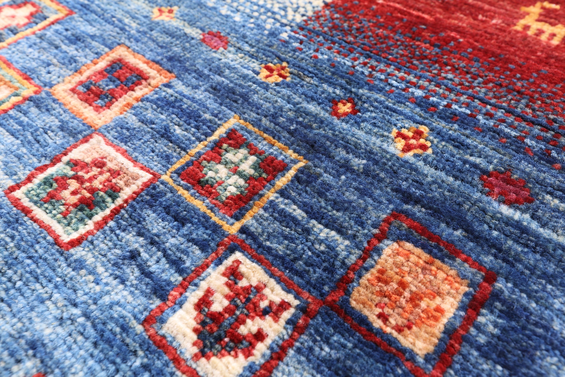 Tribal Persian Gabbeh Hand Knotted Wool Rug - 5' 7" X 7' 8" - Golden Nile
