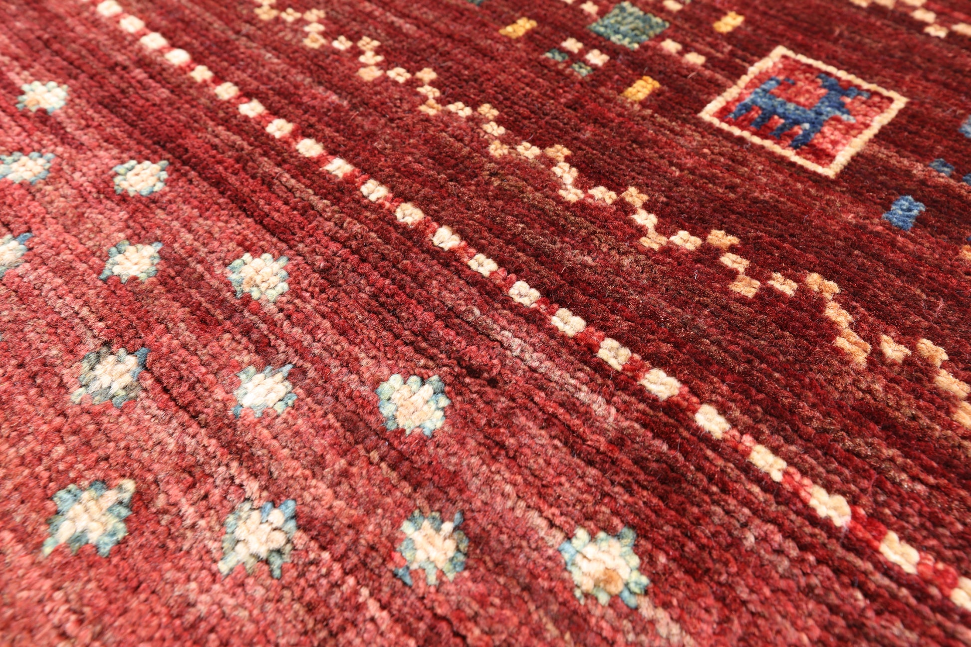 Tribal Gabbeh Hand Knotted Wool Rug - 5' 9" X 7' 8" - Golden Nile