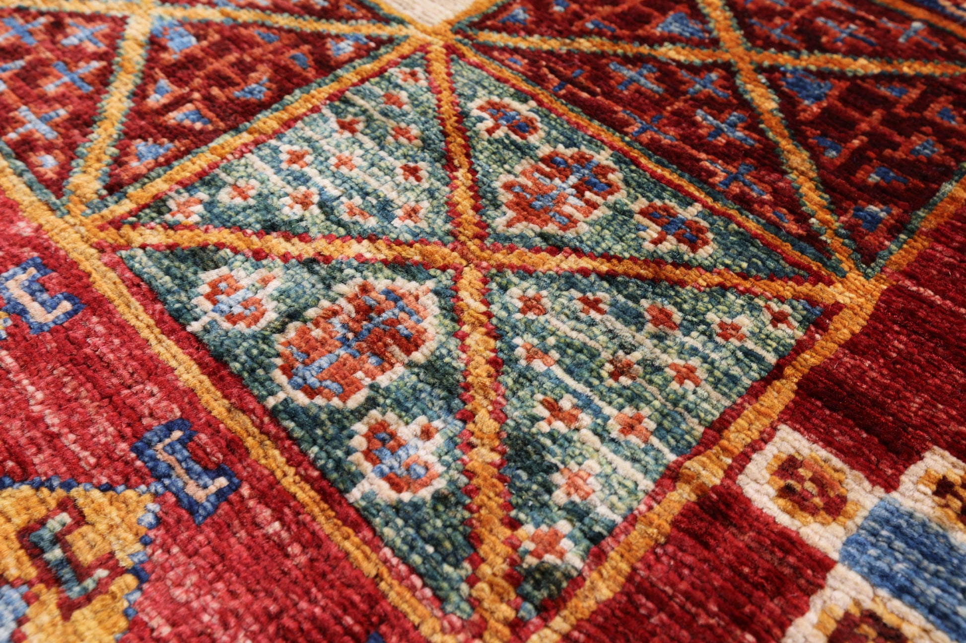 Tribal Persian Gabbeh Handmade Wool Rug - 5' 2" X 6' 6" - Golden Nile