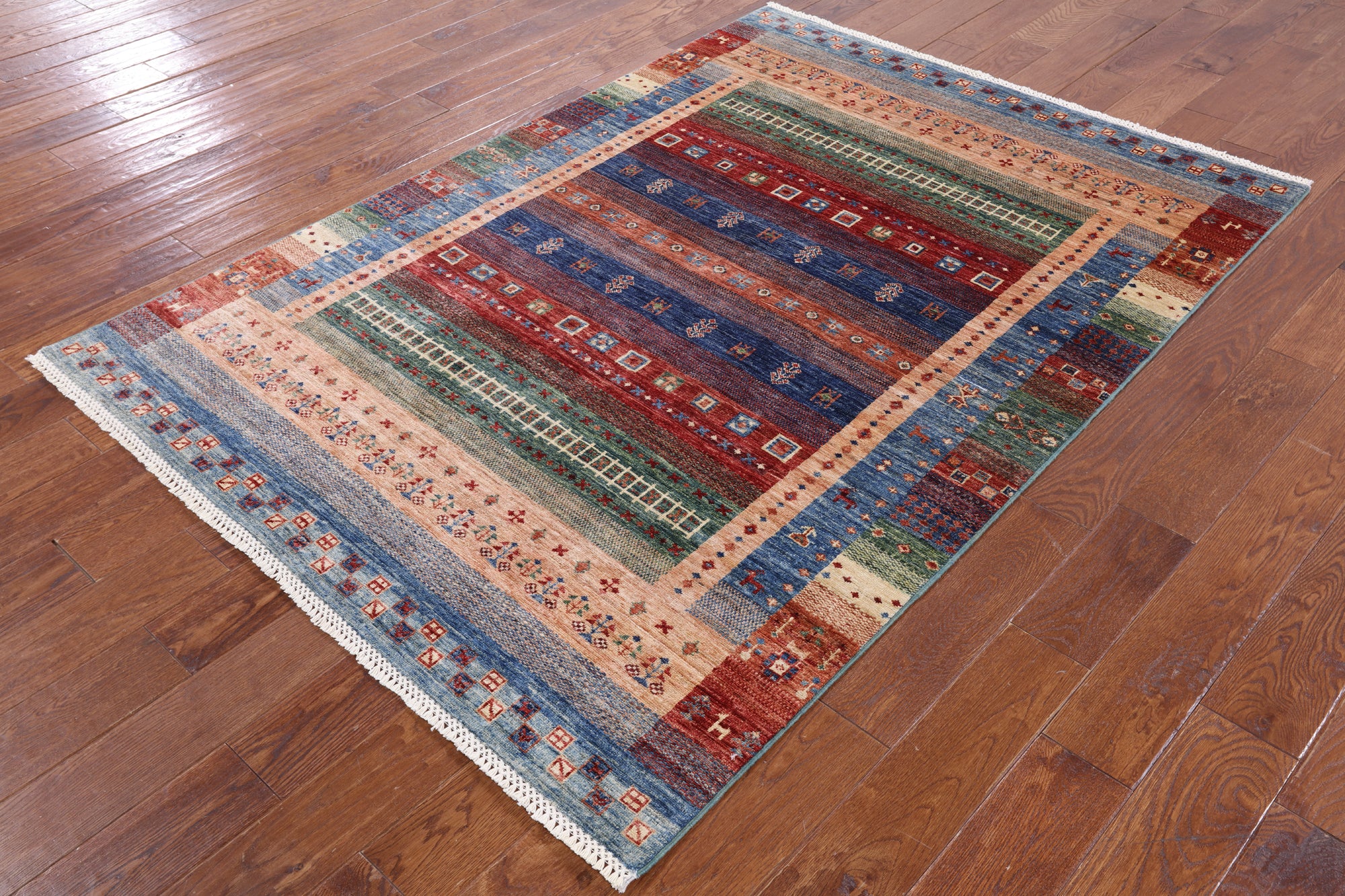Super Gabbeh Handmade Wool Area Rug - 4' 10" X 6' 9" - Golden Nile