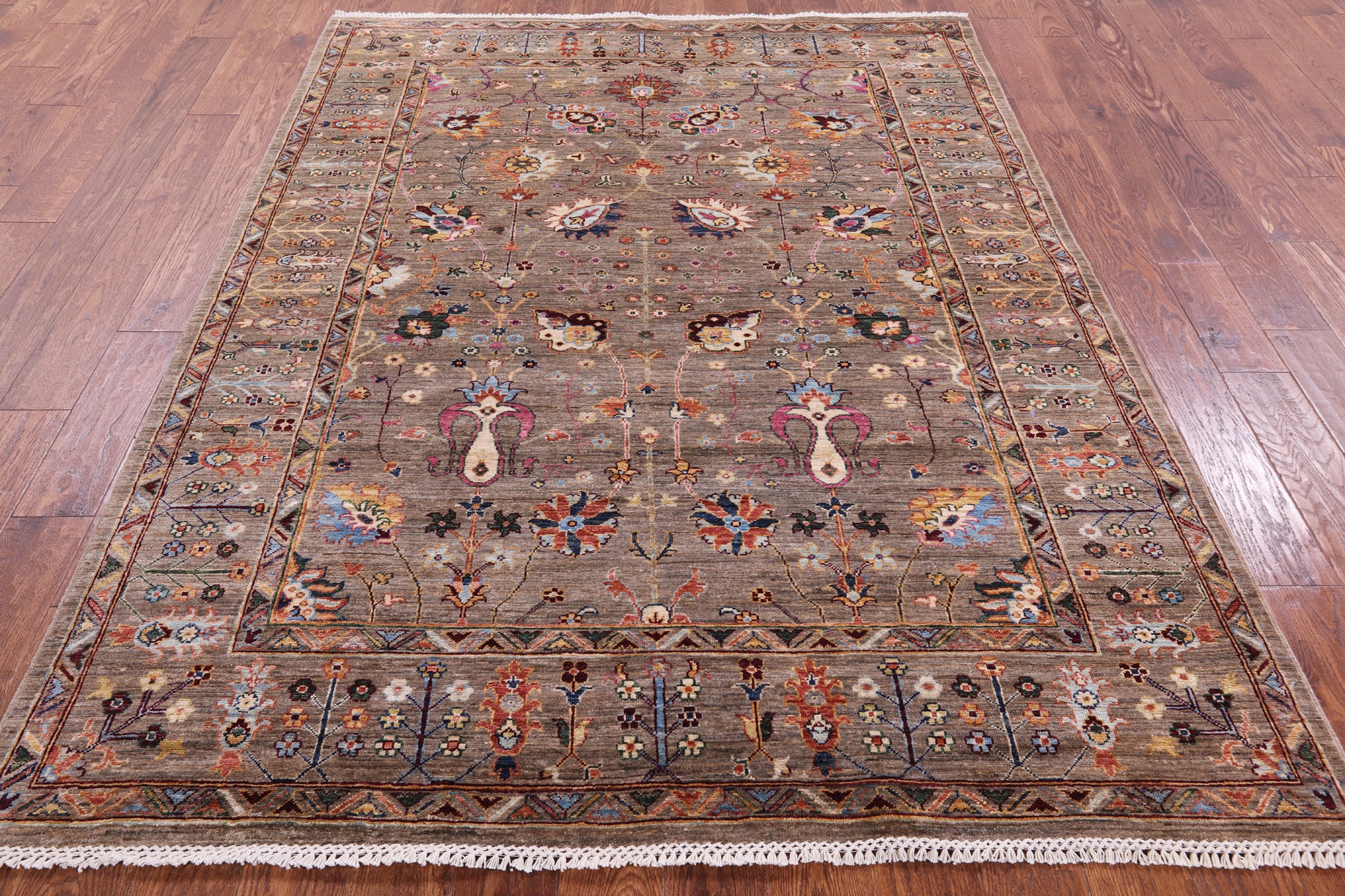 Peshawar Handmade Wool Rug - 5' 10" X 7' 9" - Golden Nile