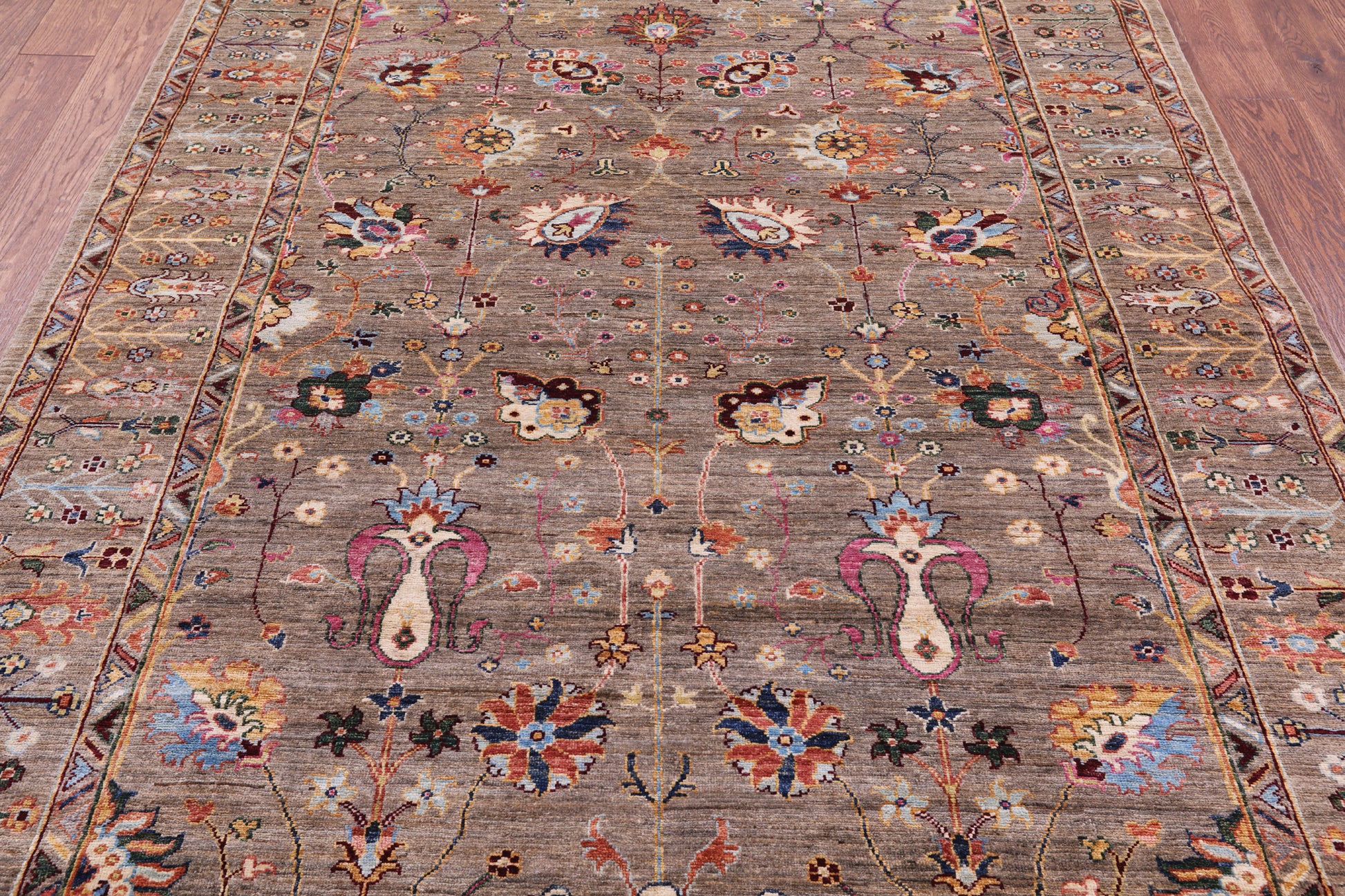 Peshawar Handmade Wool Rug - 5' 10" X 7' 9" - Golden Nile