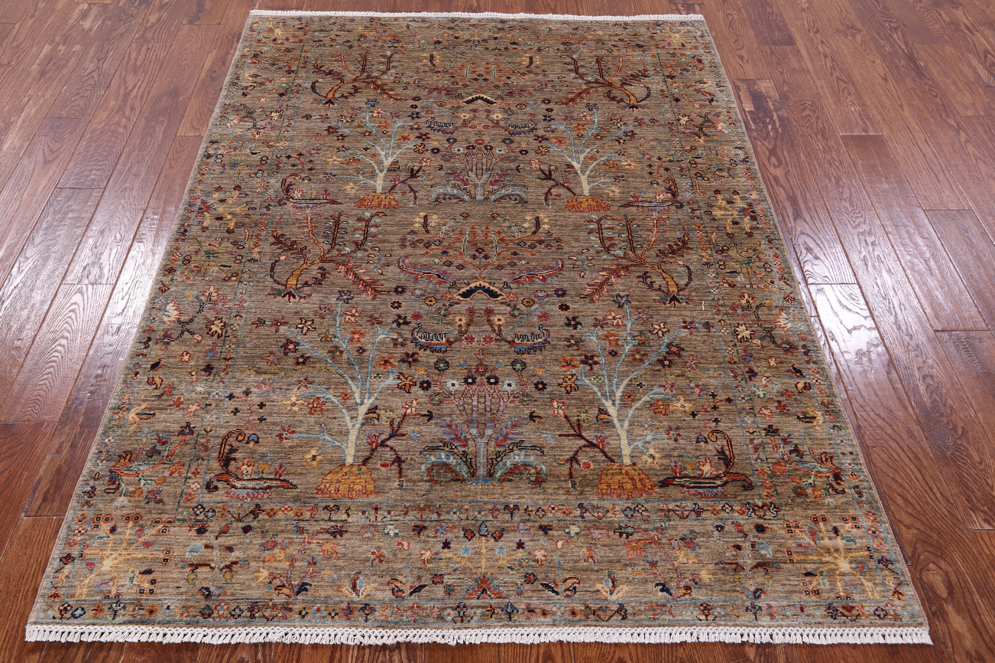 Peshawar Hand Knotted Wool Rug - 5' 1" X 6' 9" - Golden Nile