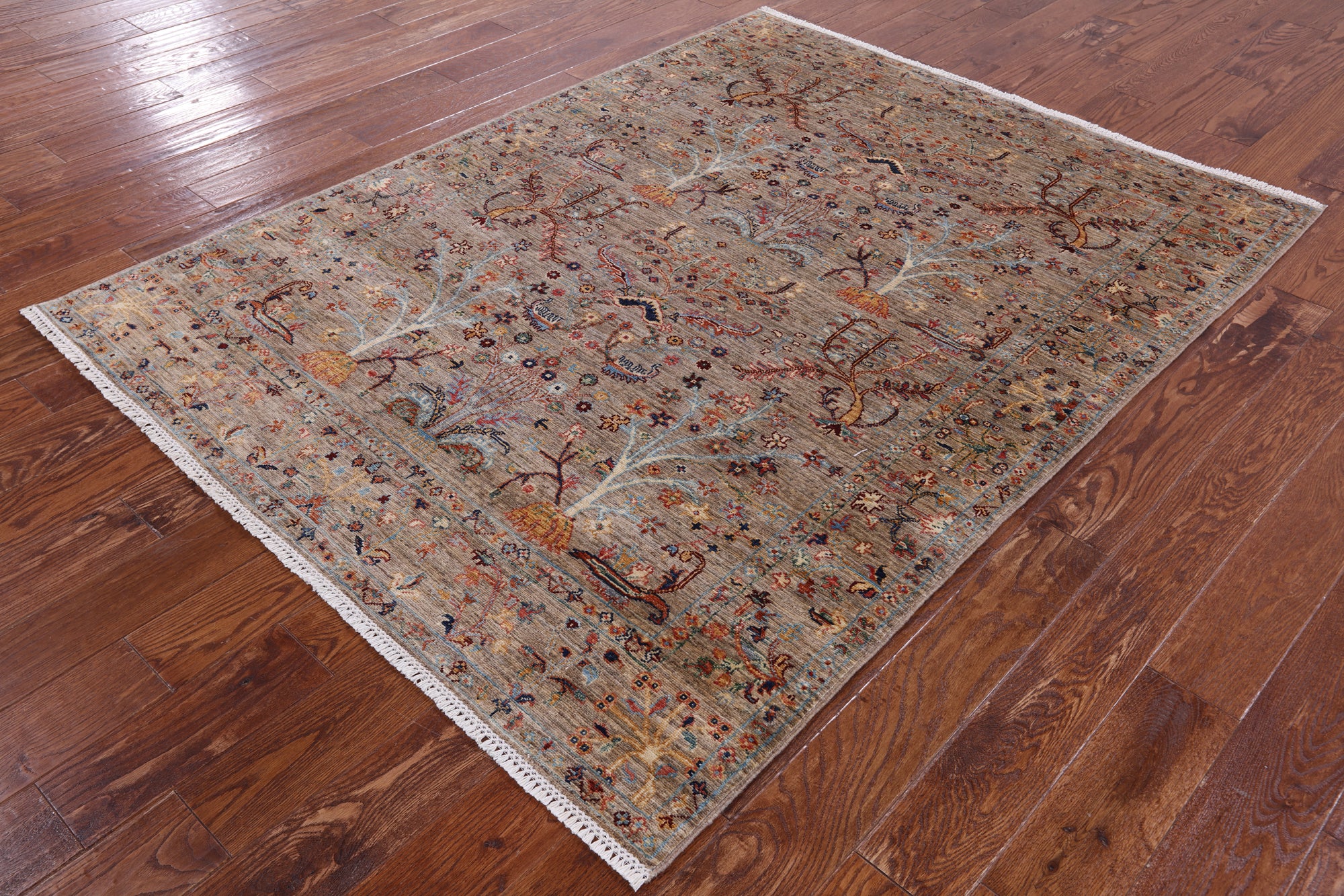 Peshawar Hand Knotted Wool Rug - 5' 1" X 6' 9" - Golden Nile