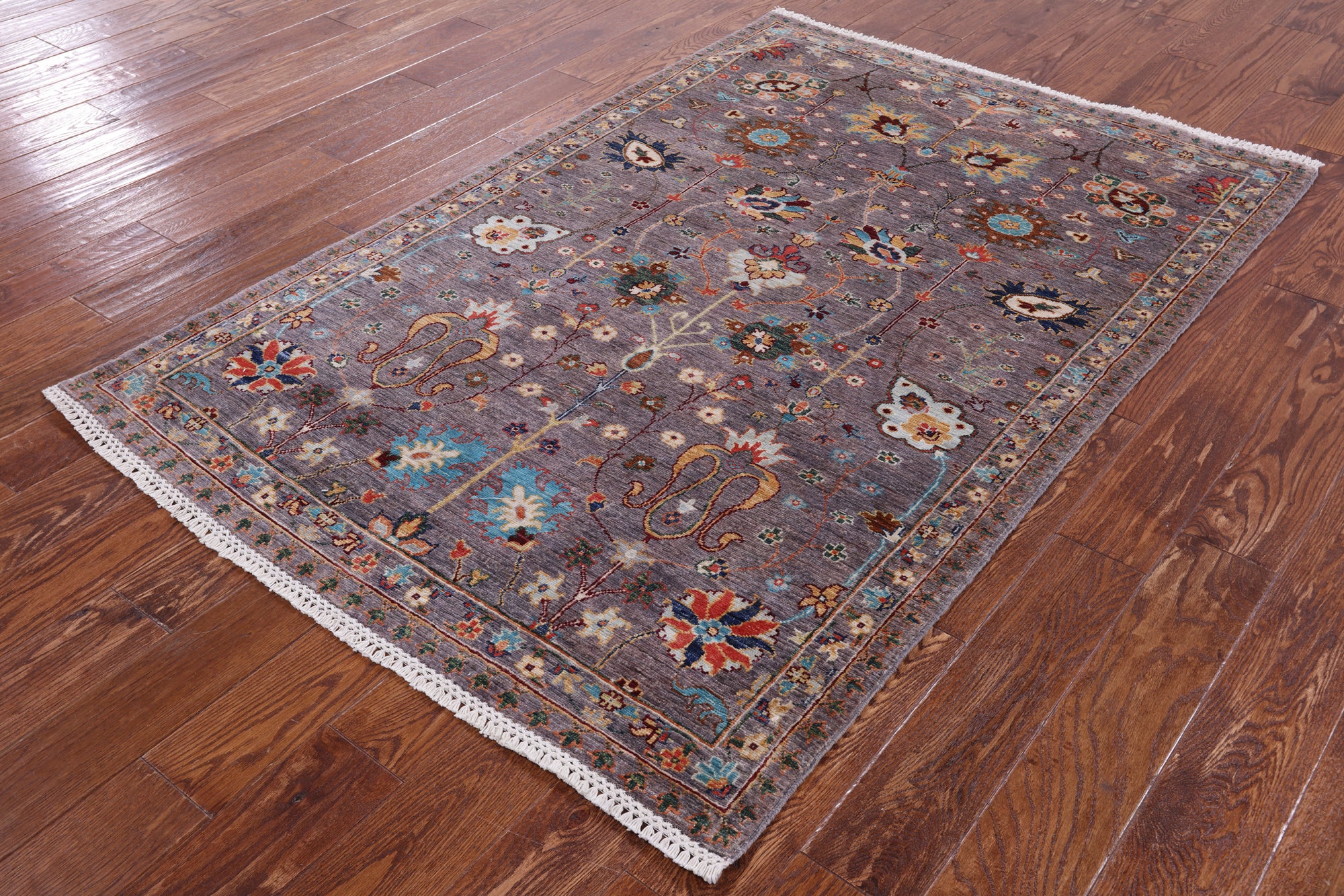 Peshawar Hand Knotted Wool Rug - 4' 2" X 6' 3" - Golden Nile