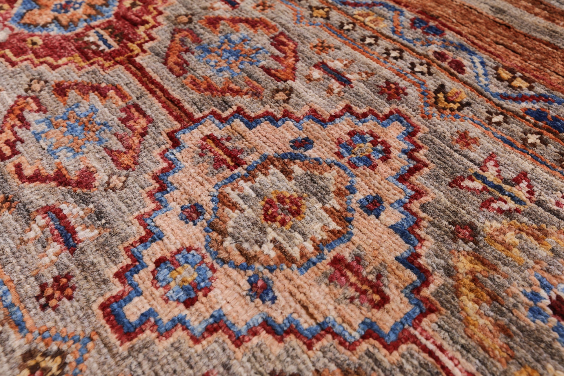 Khorjin Persian Gabbeh Hand Knotted Wool Rug - 3' 5" X 5' 0" - Golden Nile