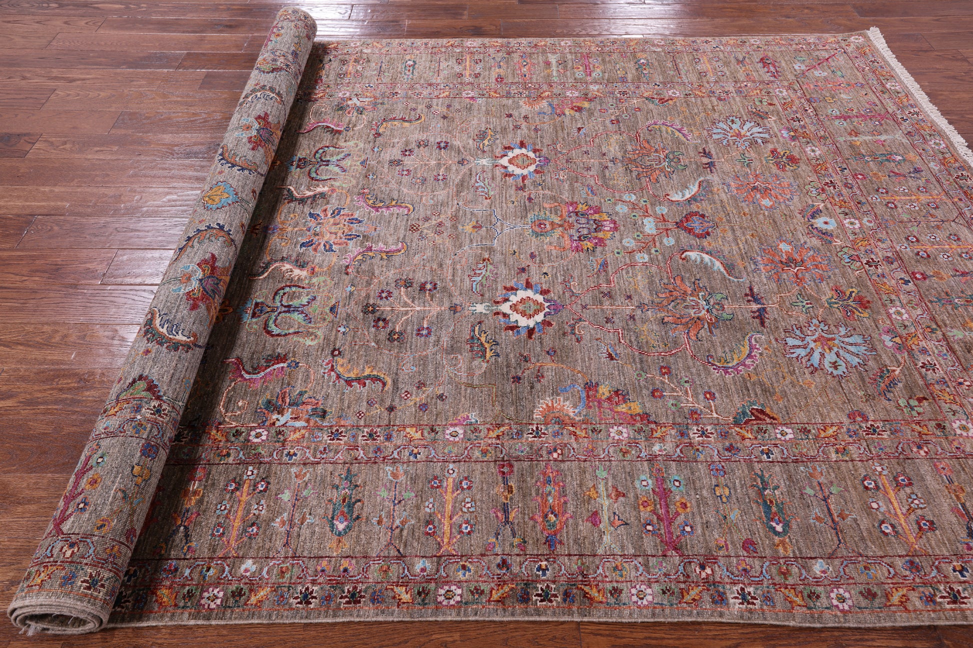 Peshawar Handmade Wool Rug - 6' 8" X 9' 9" - Golden Nile