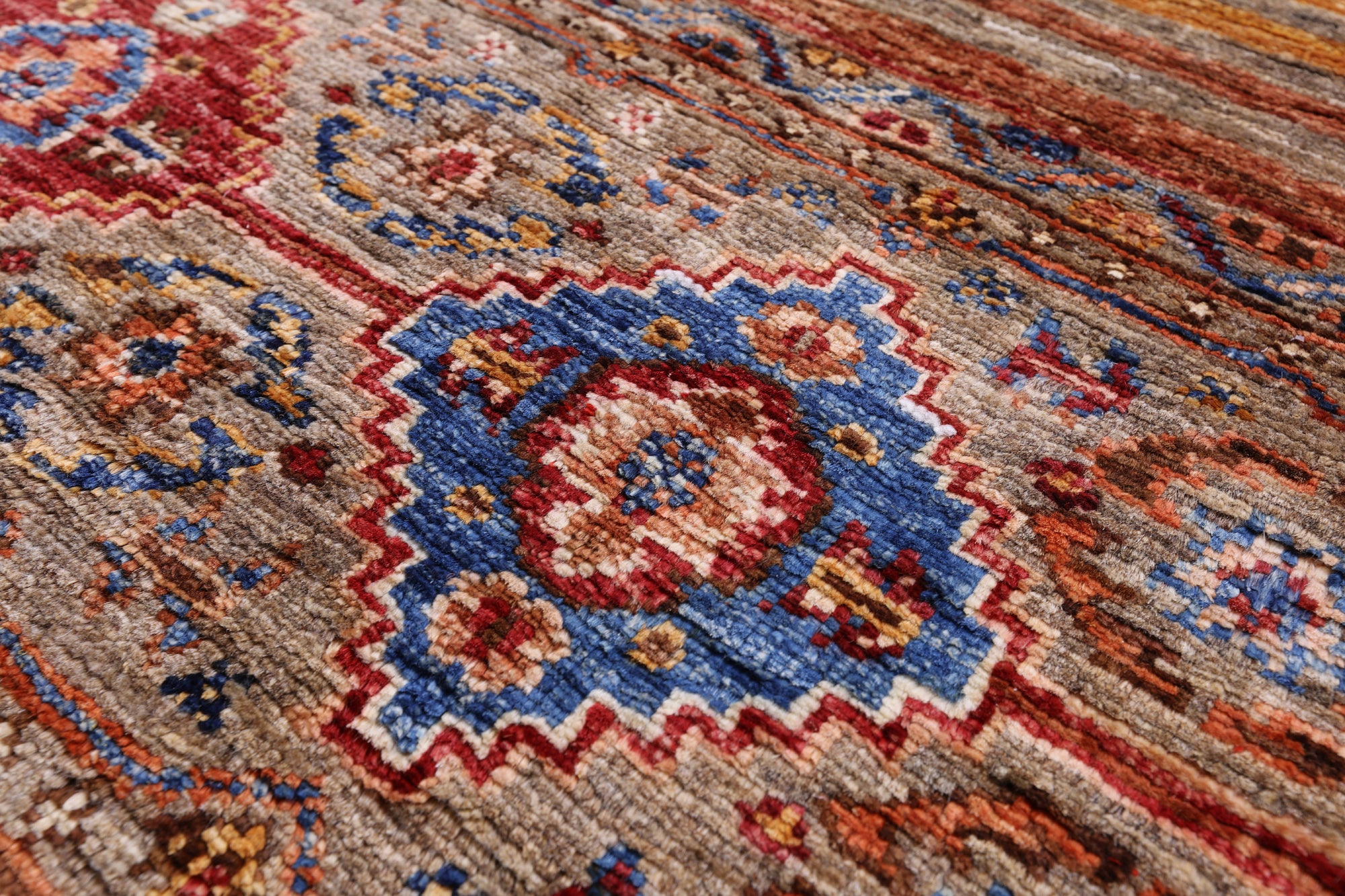 Khorjin Persian Gabbeh Hand Knotted Wool Rug - 3' 5" X 5' 0" - Golden Nile