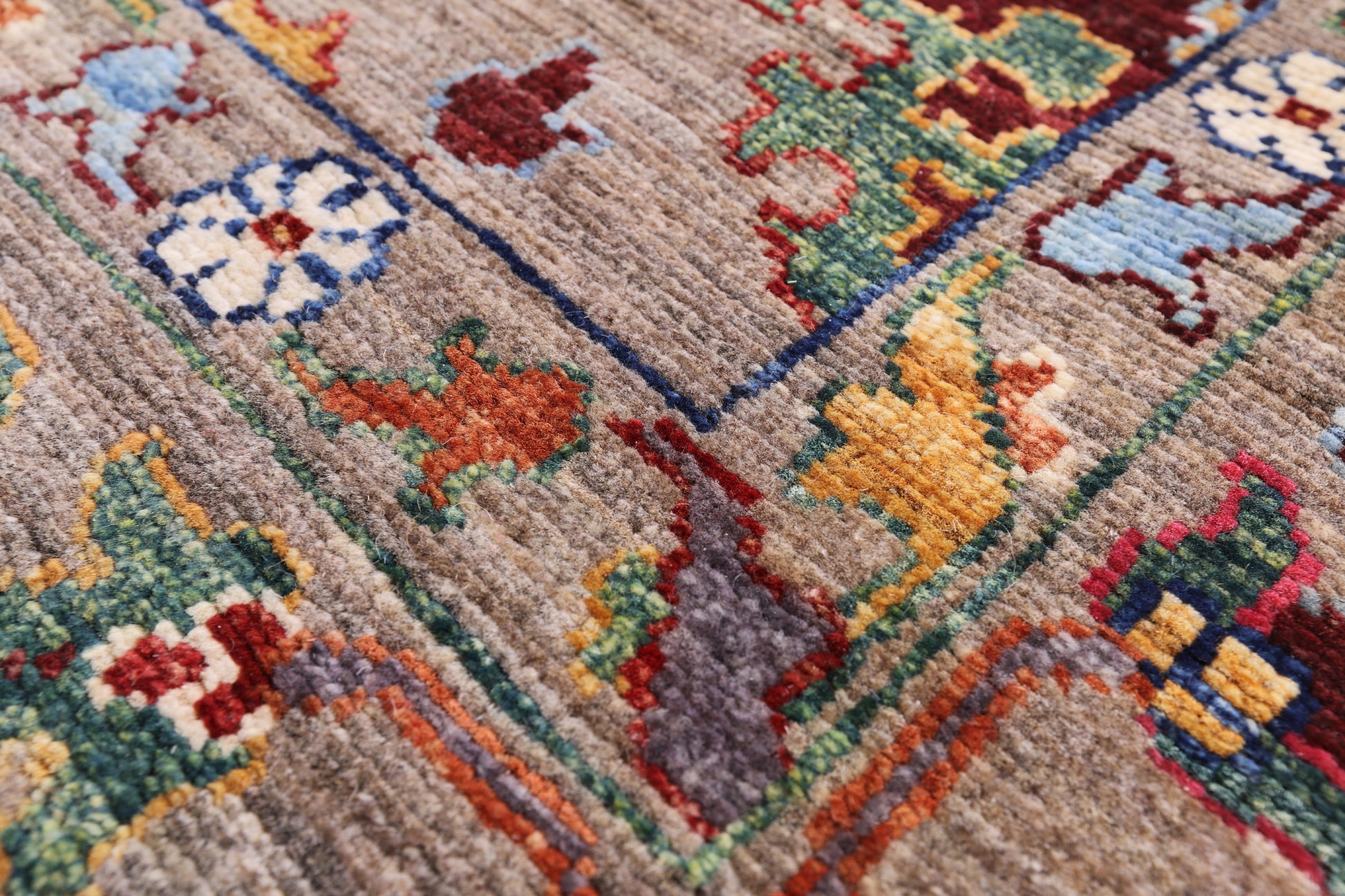 Peshawar Handmade Wool Rug - 6' 1" X 8' 10" - Golden Nile