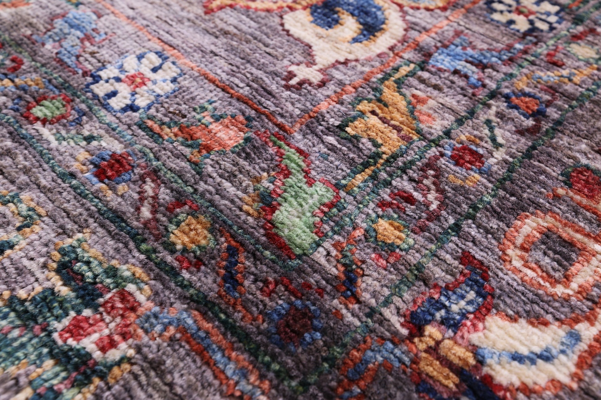 Grey Peshawar Hand Knotted Wool Rug - 6' 10" X 9' 10" - Golden Nile