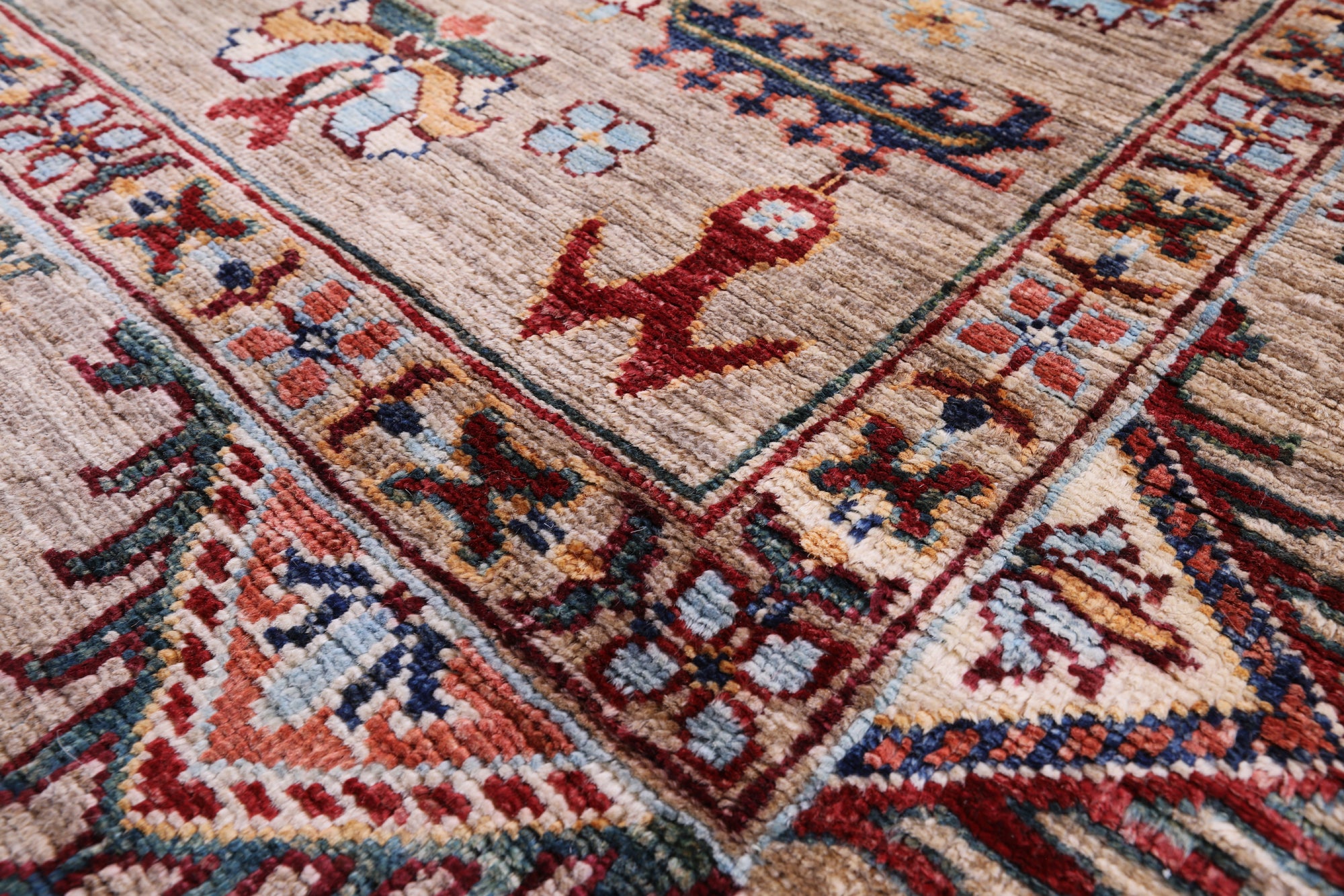 Peshawar Hand Knotted Wool Rug - 6' 9" X 9' 10" - Golden Nile